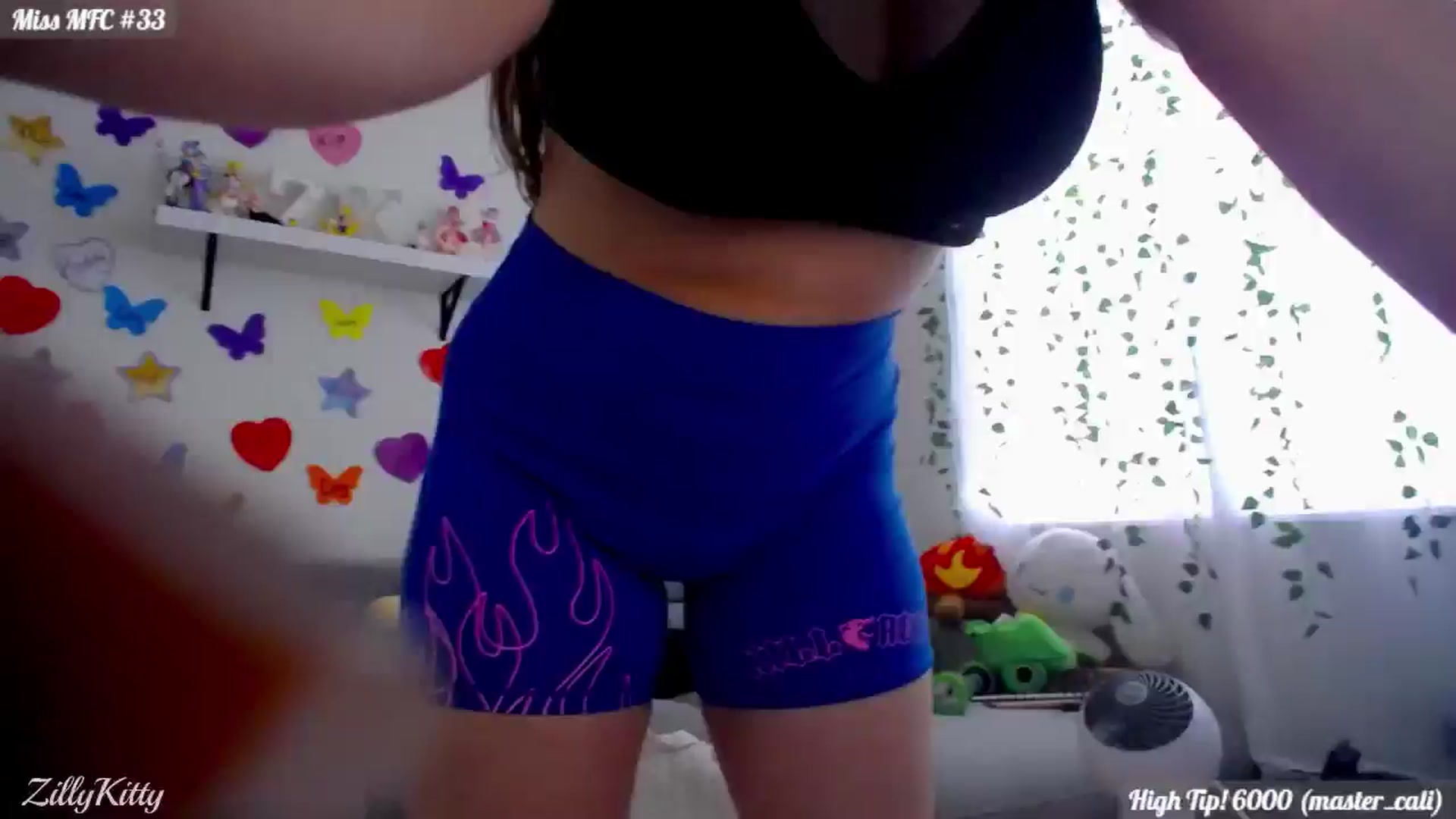 Gallery image thumbnail from ZillyKitty's myfreecams stream on, 07/16/2024, 24:06 image 6 of 20