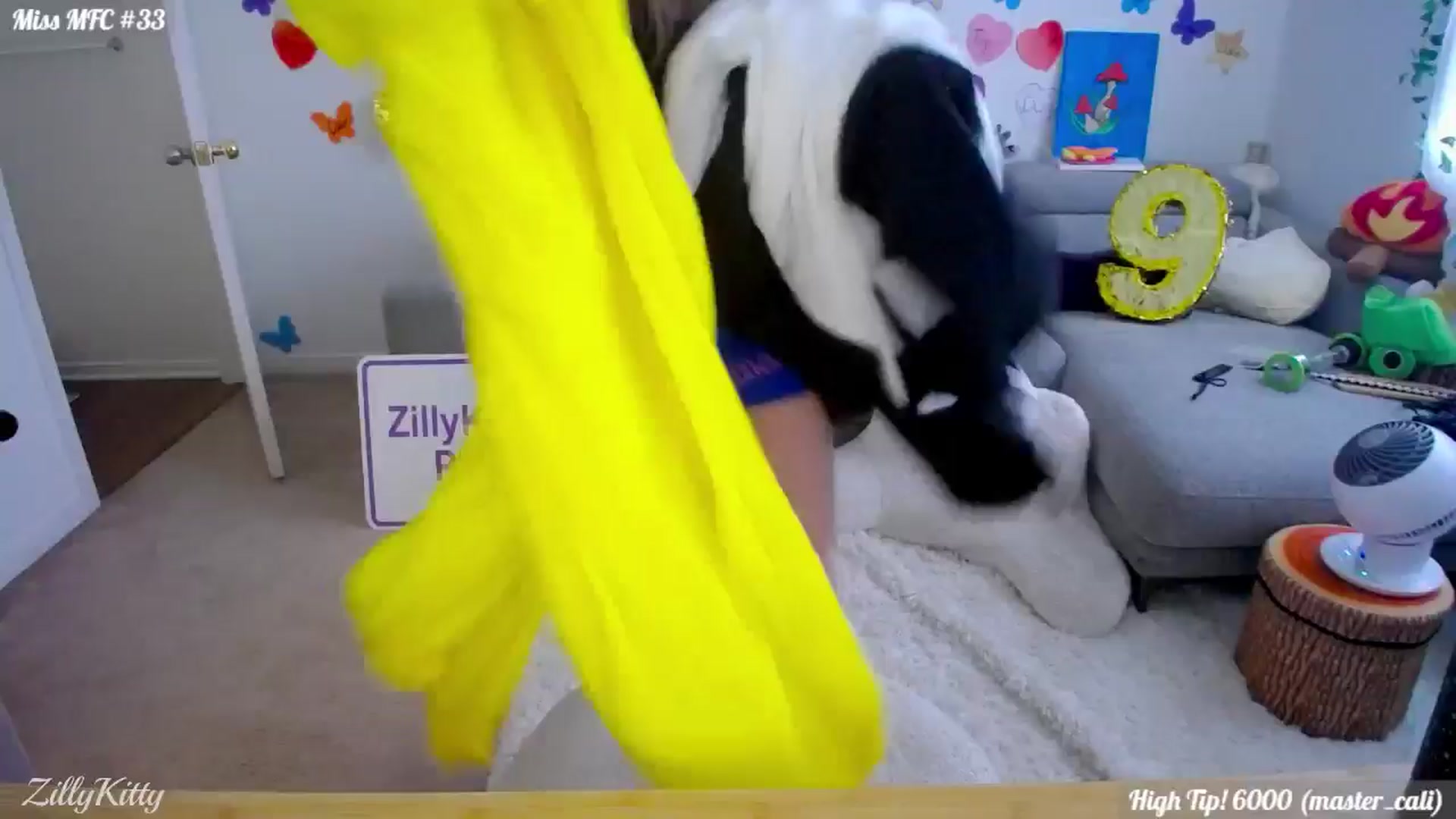 Gallery image thumbnail from ZillyKitty's myfreecams stream on, 07/16/2024, 24:06 image 7 of 20