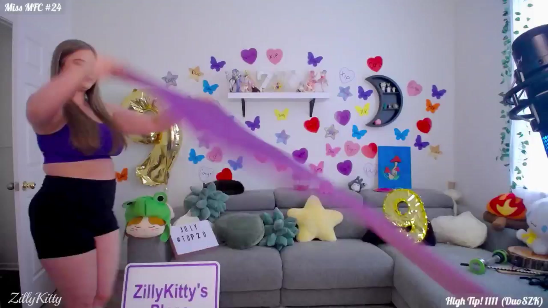 Gallery image thumbnail from ZillyKitty's myfreecams stream on, 07/17/2024, 21:46 image 15 of 20
