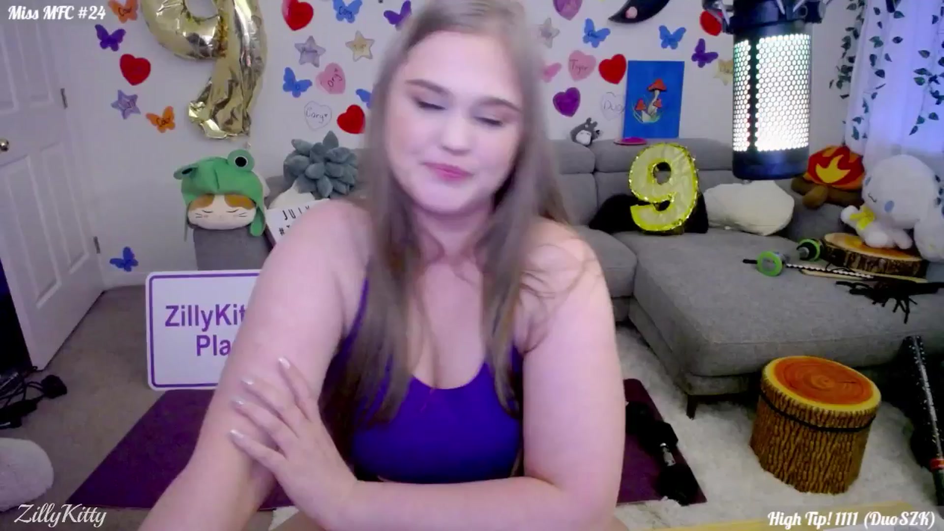 Gallery image thumbnail from ZillyKitty's myfreecams stream on, 07/18/2024, 24:36 image 9 of 20