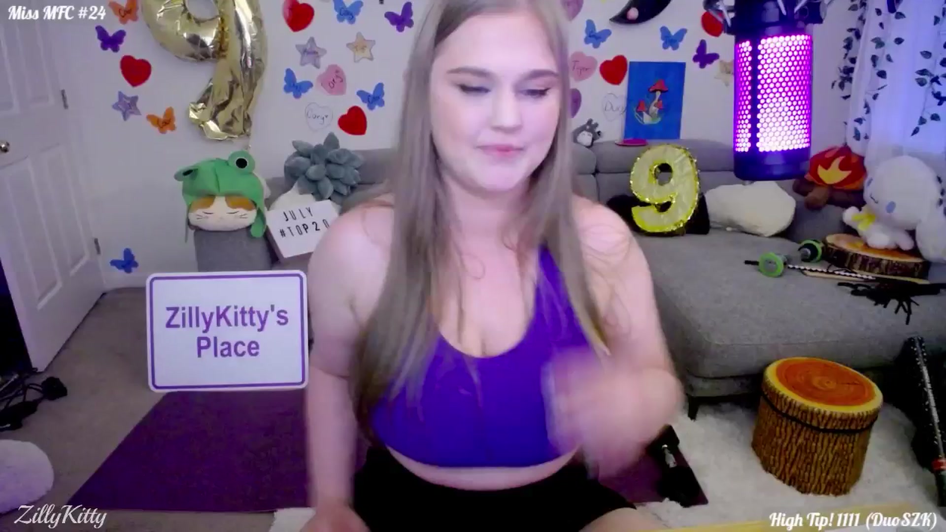Gallery image thumbnail from ZillyKitty's myfreecams stream on, 07/18/2024, 24:36 image 13 of 20