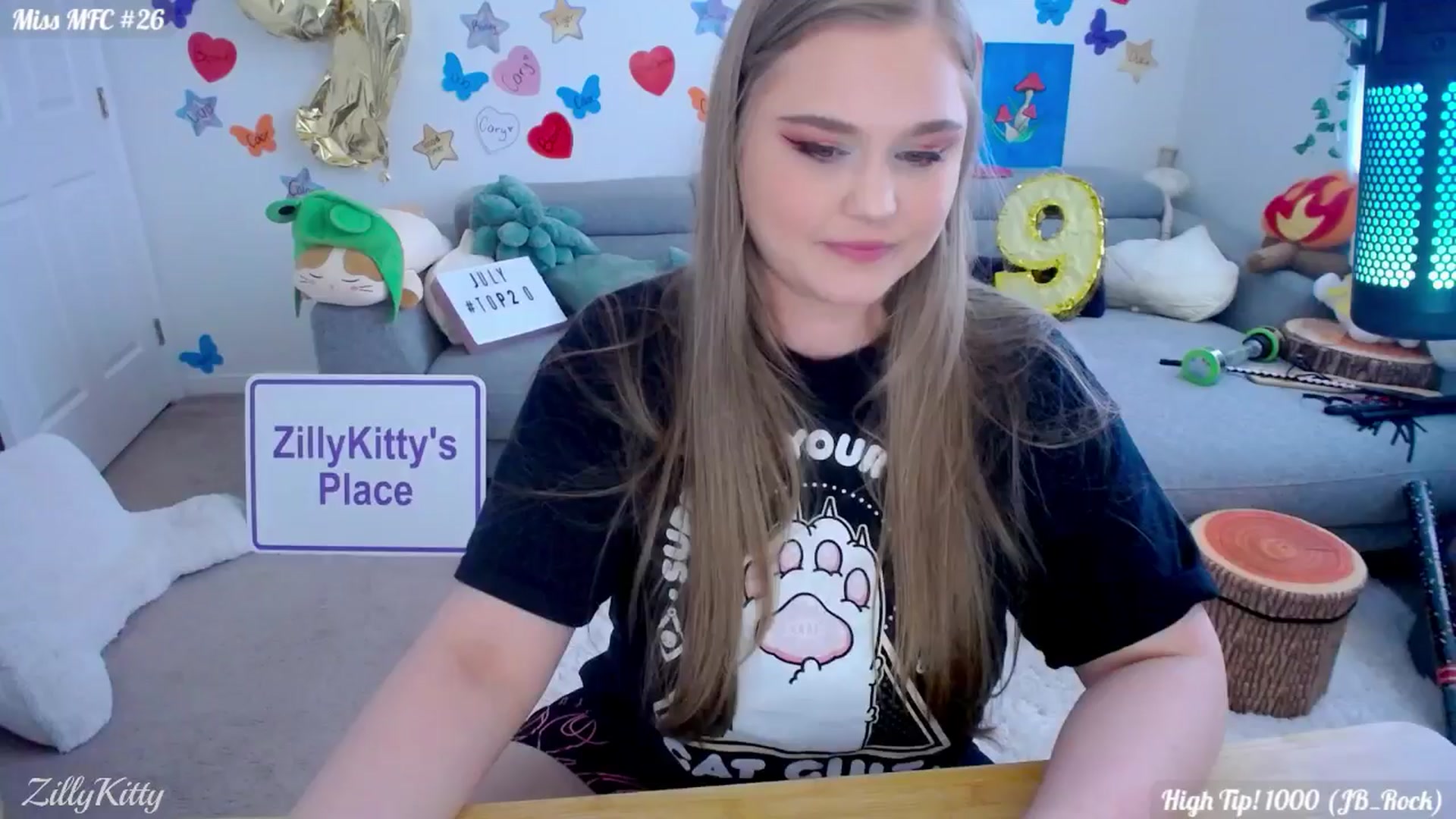 Gallery image thumbnail from ZillyKitty's myfreecams stream on, 07/20/2024, 22:08 image 15 of 20