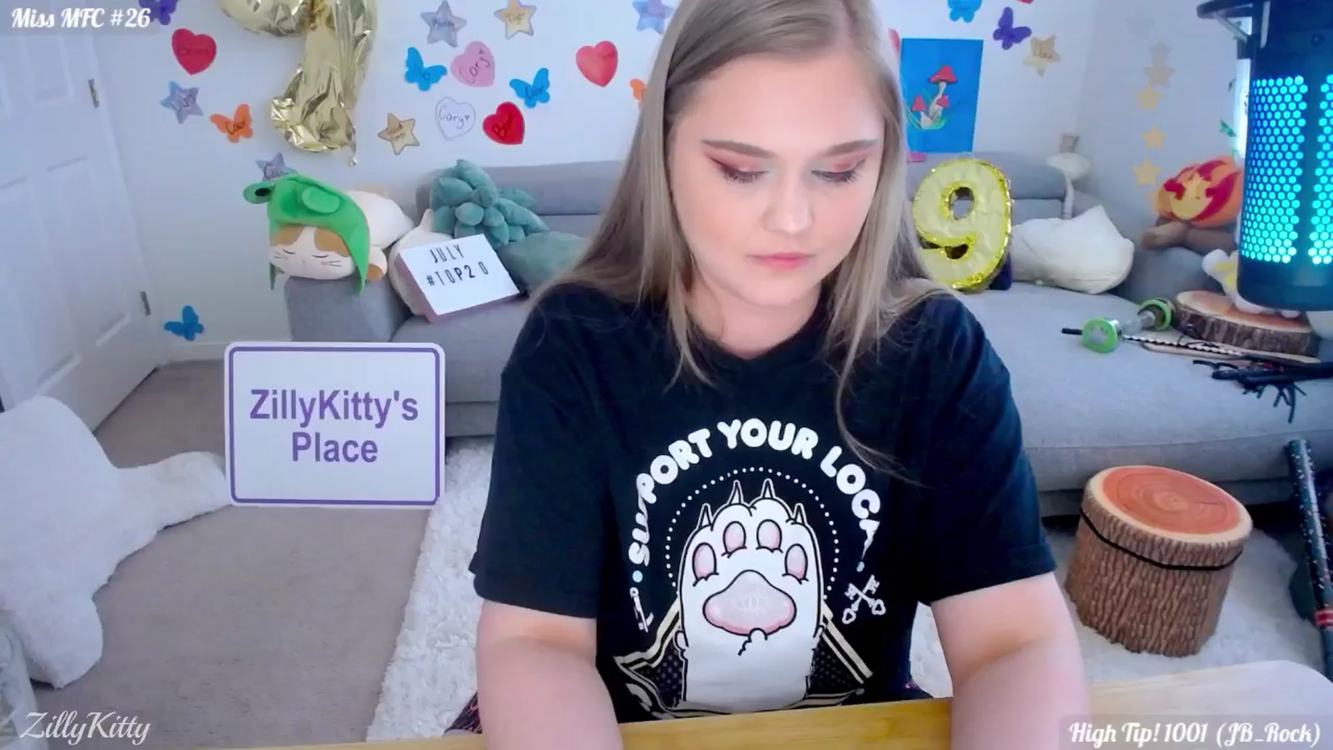 Gallery image thumbnail from ZillyKitty's myfreecams stream on, 07/20/2024, 22:08 image 18 of 20