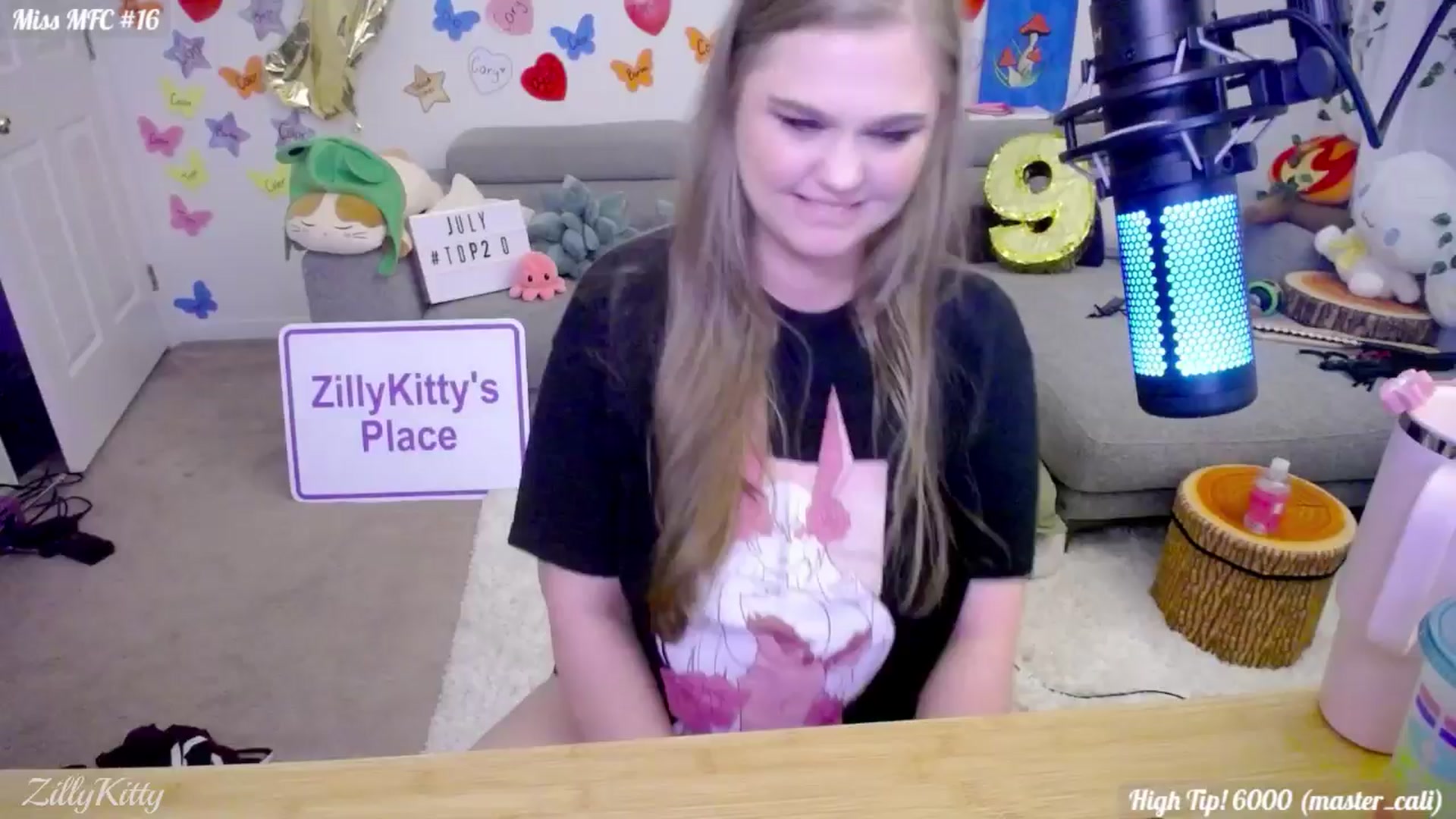 Gallery image thumbnail from ZillyKitty's myfreecams stream on, 07/24/2024, 01:33 image 10 of 20