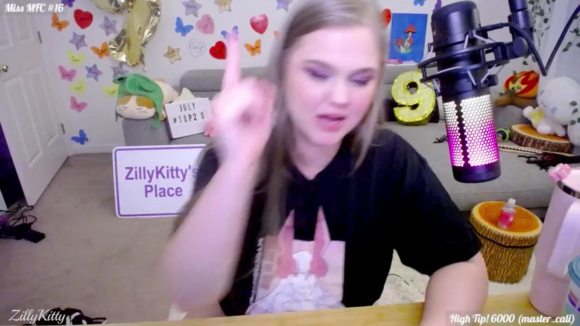 Gallery image thumbnail from ZillyKitty's myfreecams stream on, 07/24/2024, 01:33 image 14 of 20