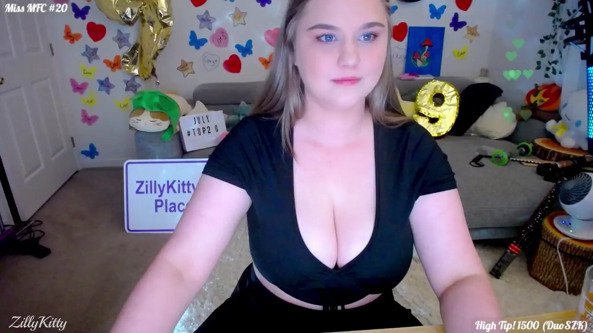 Gallery image thumbnail from ZillyKitty's myfreecams stream on, 07/27/2024, 01:49 image 11 of 20