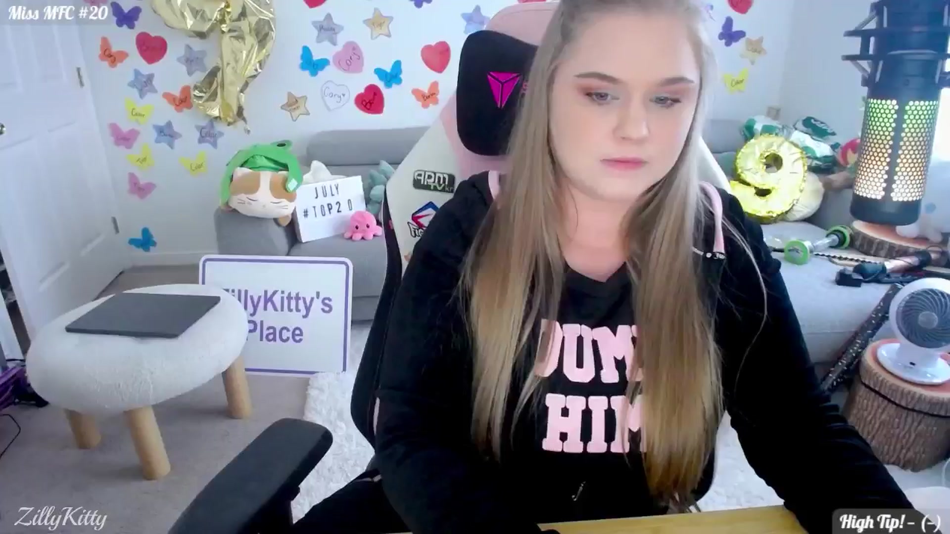 Gallery image thumbnail from ZillyKitty's myfreecams stream on, 07/27/2024, 21:18 image 8 of 20