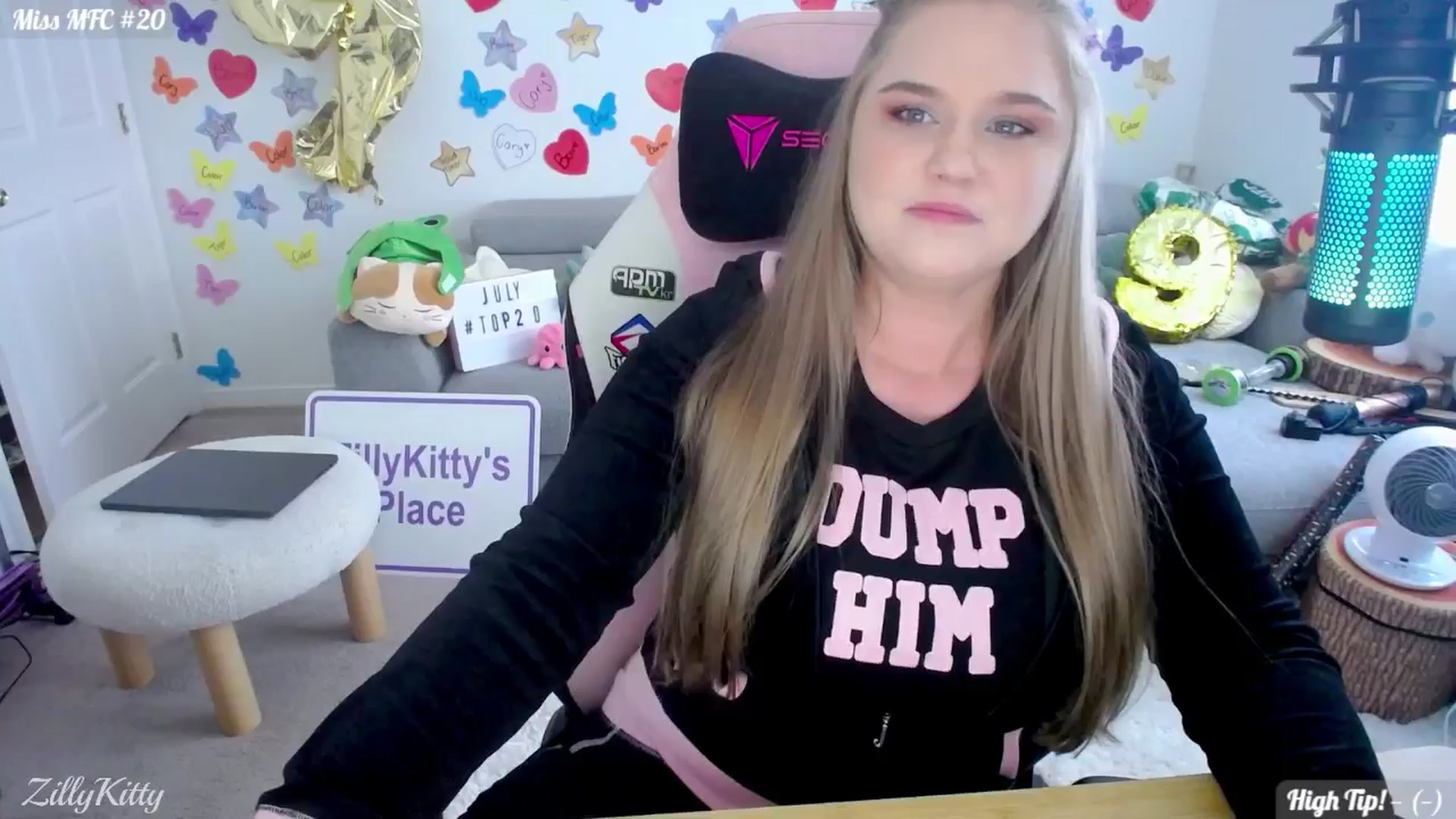 Gallery image thumbnail from ZillyKitty's myfreecams stream on, 07/27/2024, 21:18 image 4 of 20