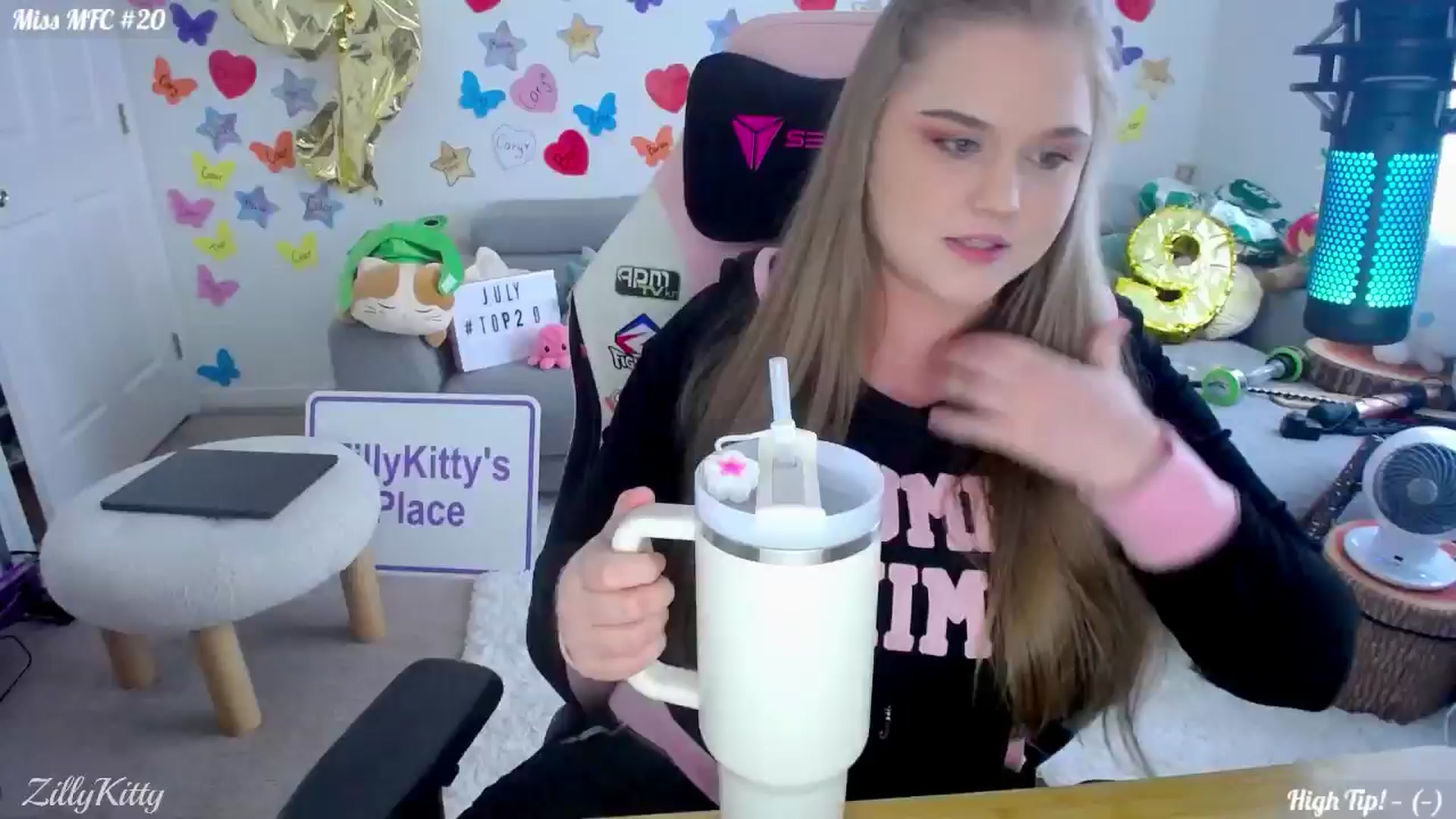 Gallery image thumbnail from ZillyKitty's myfreecams stream on, 07/27/2024, 21:18 image 3 of 20