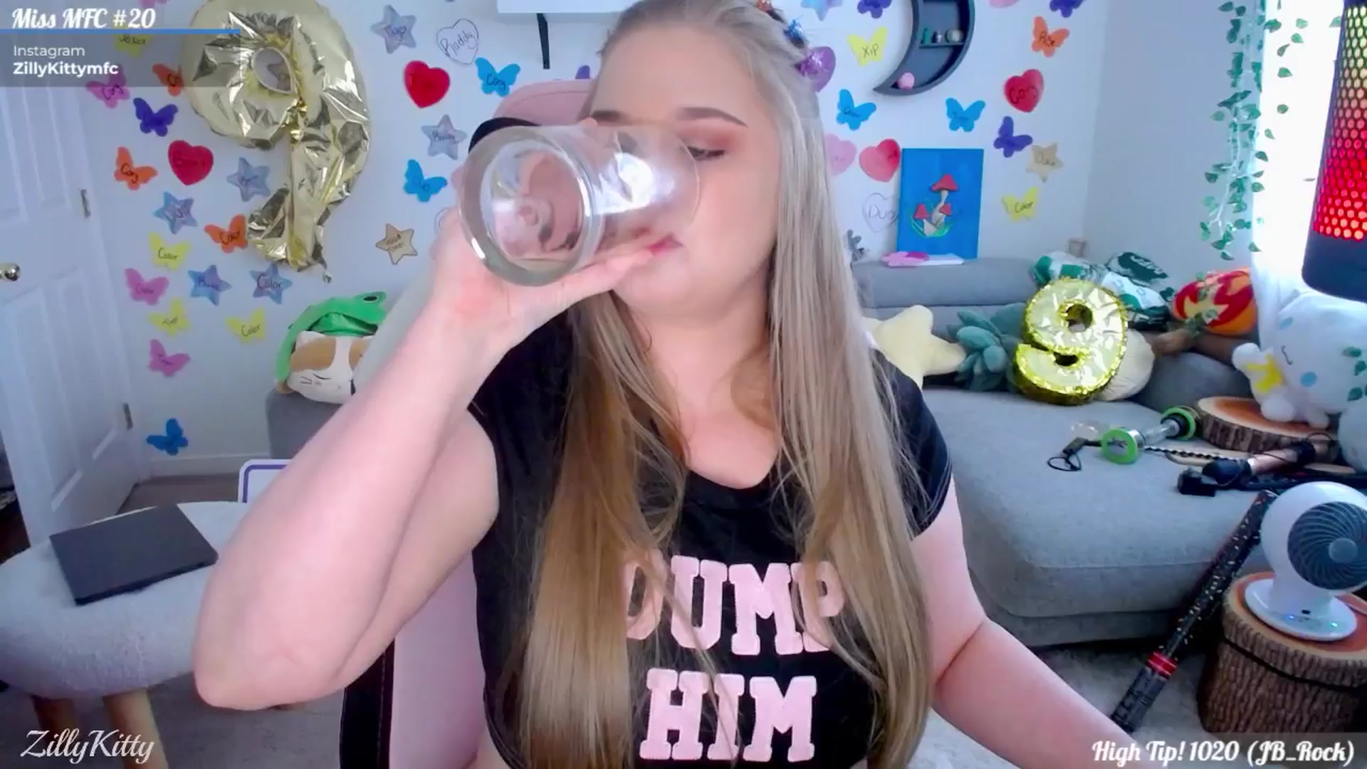 Gallery image thumbnail from ZillyKitty's myfreecams stream on, 07/27/2024, 23:45 image 11 of 20