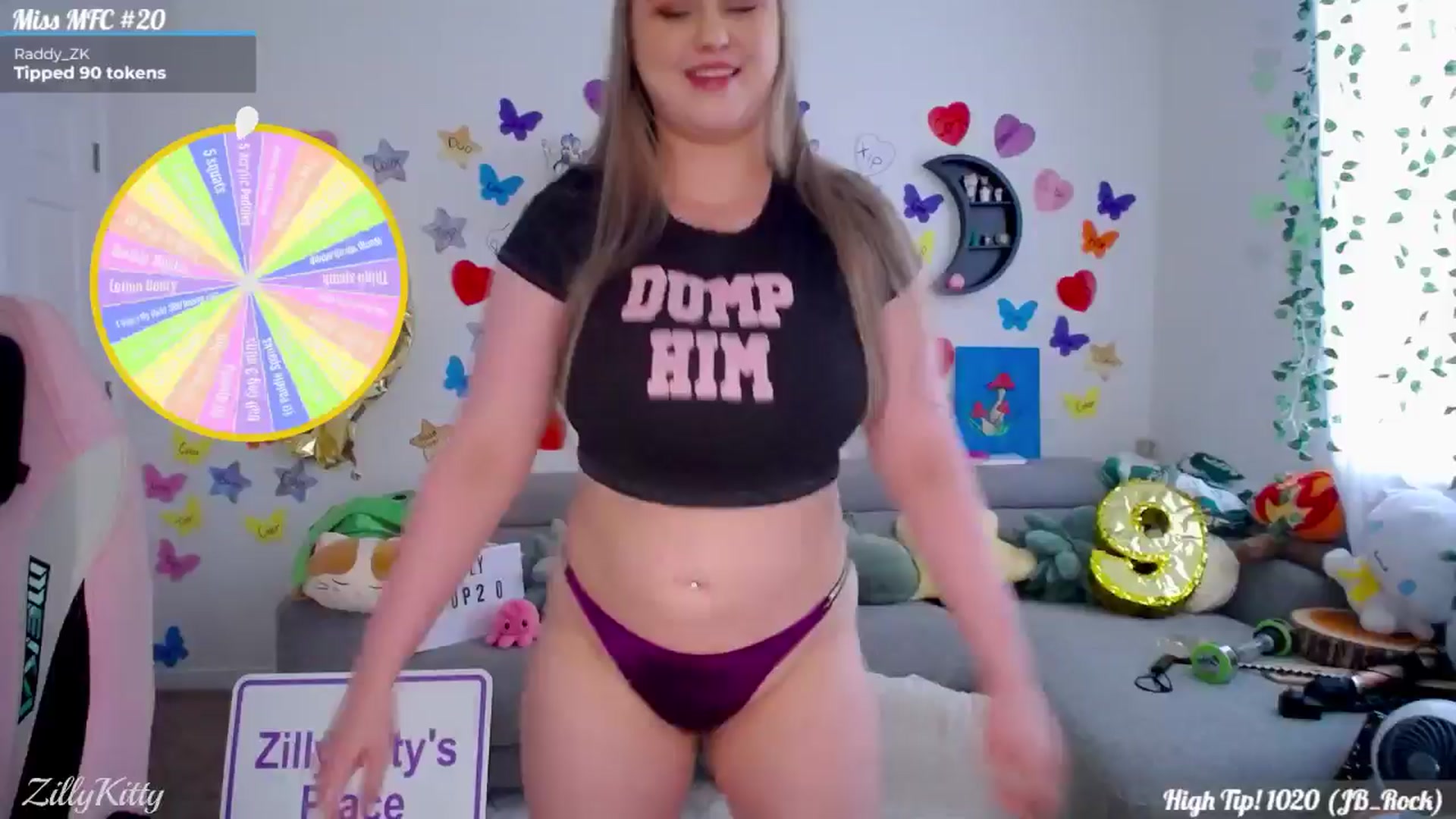 Gallery image thumbnail from ZillyKitty's myfreecams stream on, 07/27/2024, 23:45 image 16 of 20