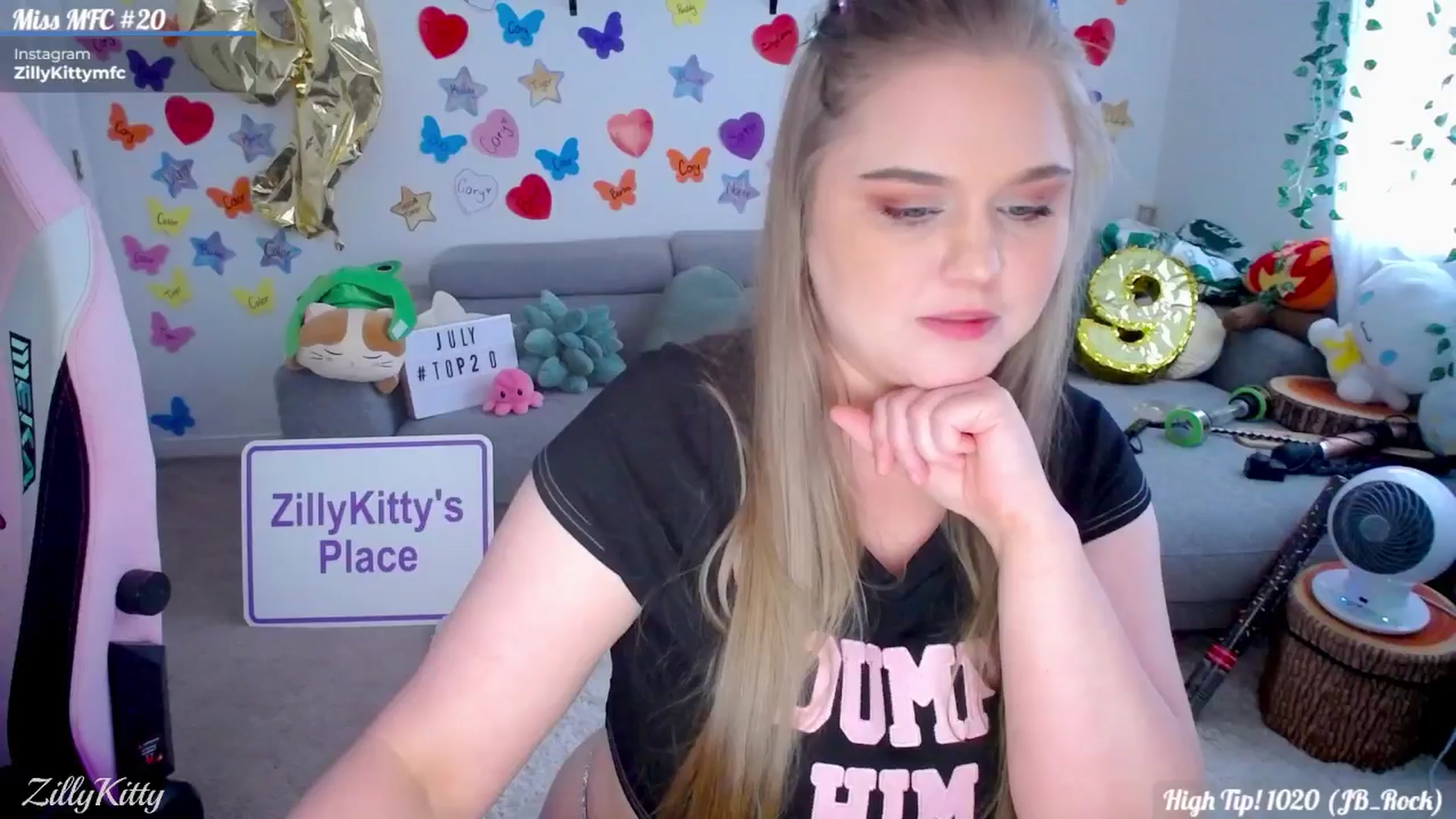 Gallery image thumbnail from ZillyKitty's myfreecams stream on, 07/27/2024, 23:45 image 17 of 20