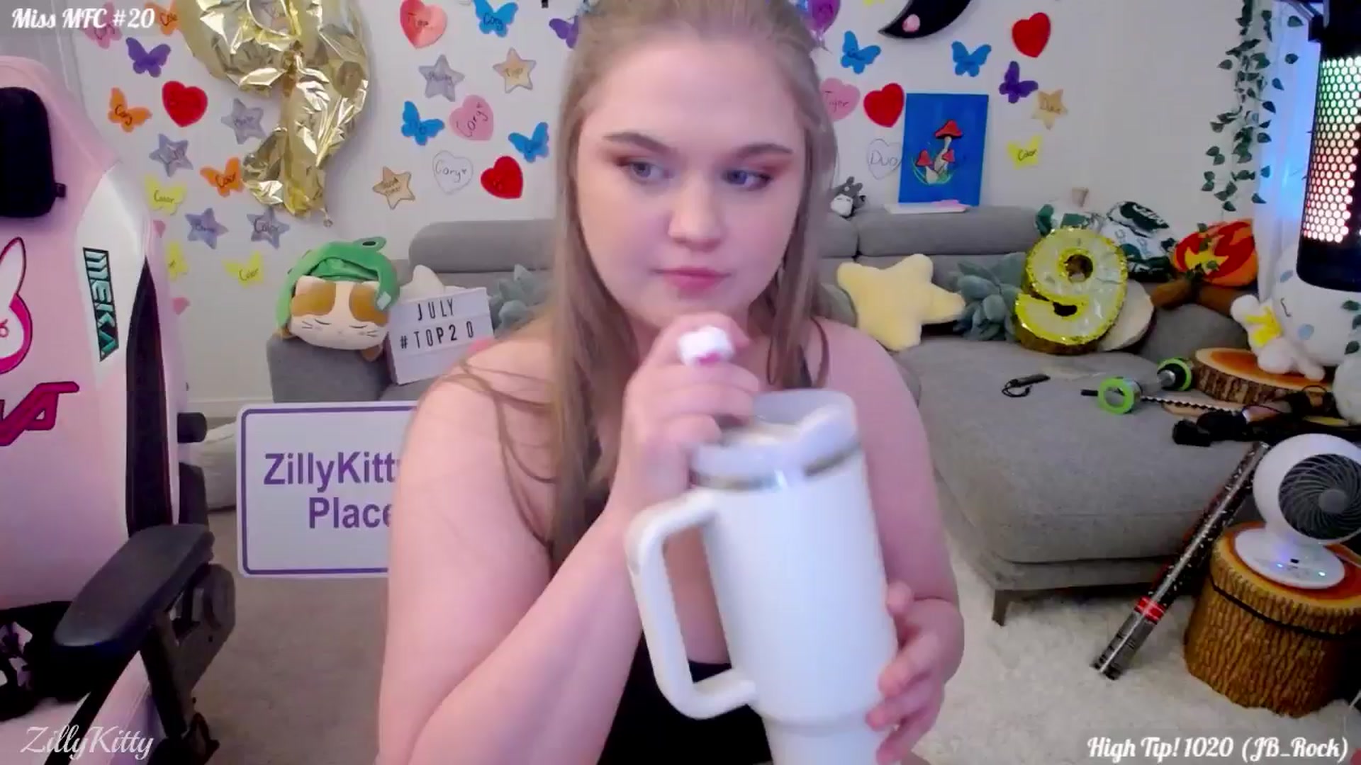 Gallery image thumbnail from ZillyKitty's myfreecams stream on, 07/28/2024, 24:23 image 9 of 20