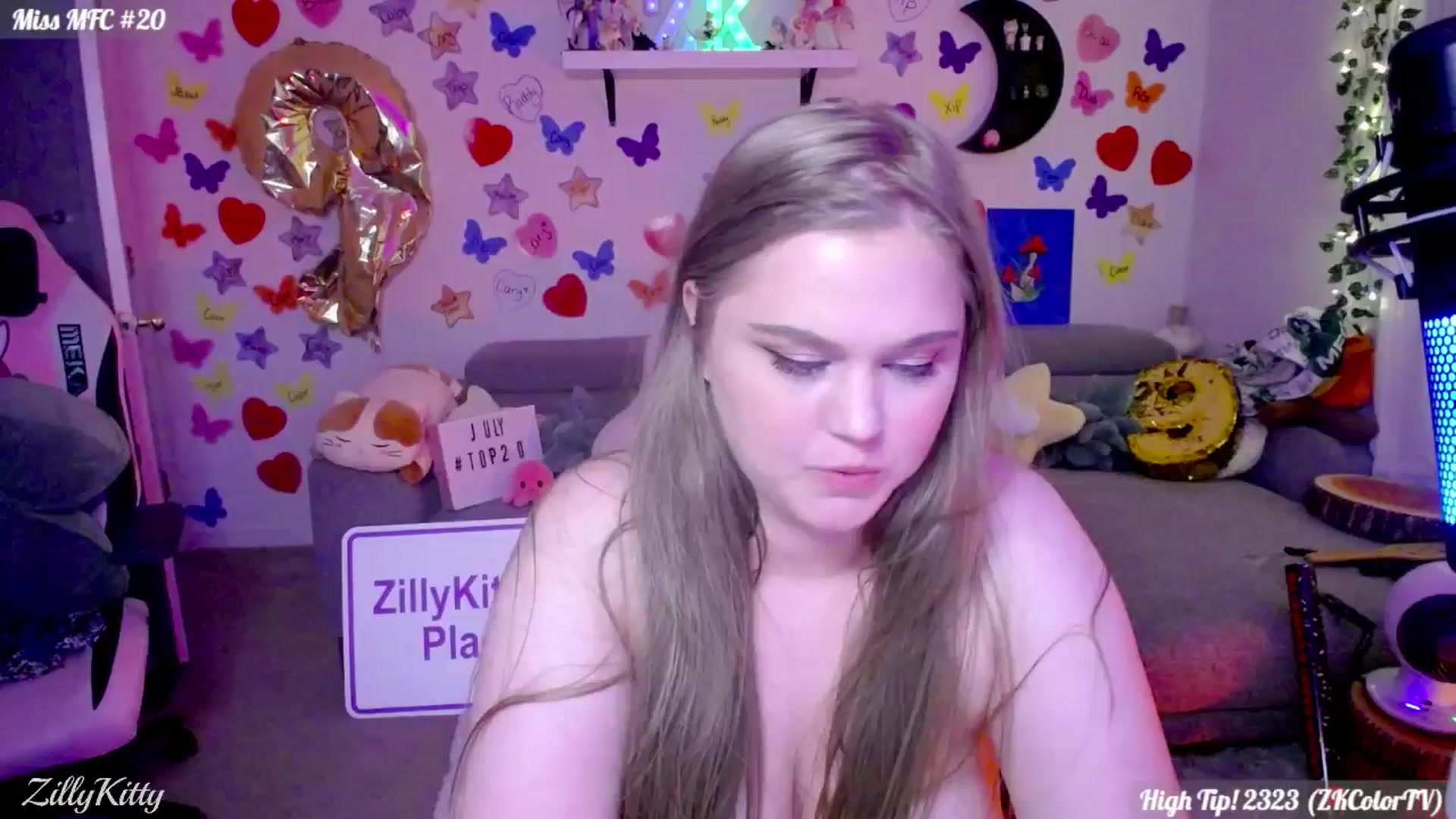 Gallery image thumbnail from ZillyKitty's myfreecams stream on, 08/01/2024, 06:52 image 4 of 20