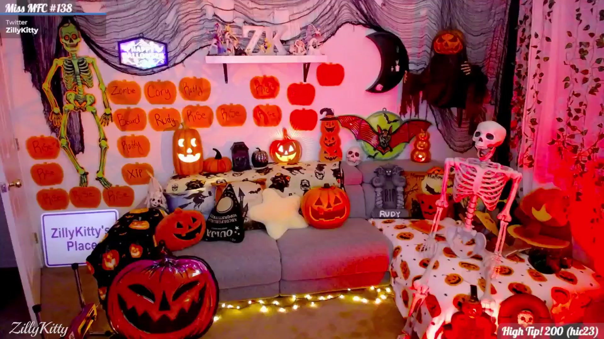 Gallery image thumbnail from ZillyKitty's myfreecams stream on, 10/04/2024, 24:01 image 18 of 20