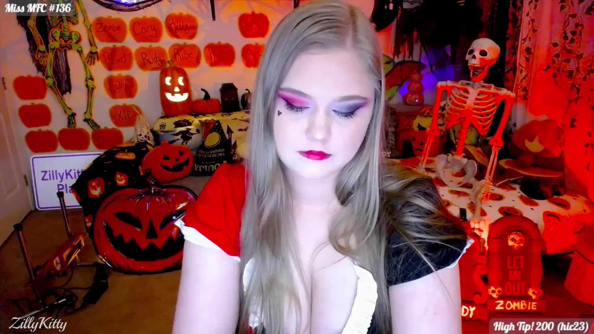 Gallery image thumbnail from ZillyKitty's myfreecams stream on, 10/04/2024, 24:01 image 12 of 20