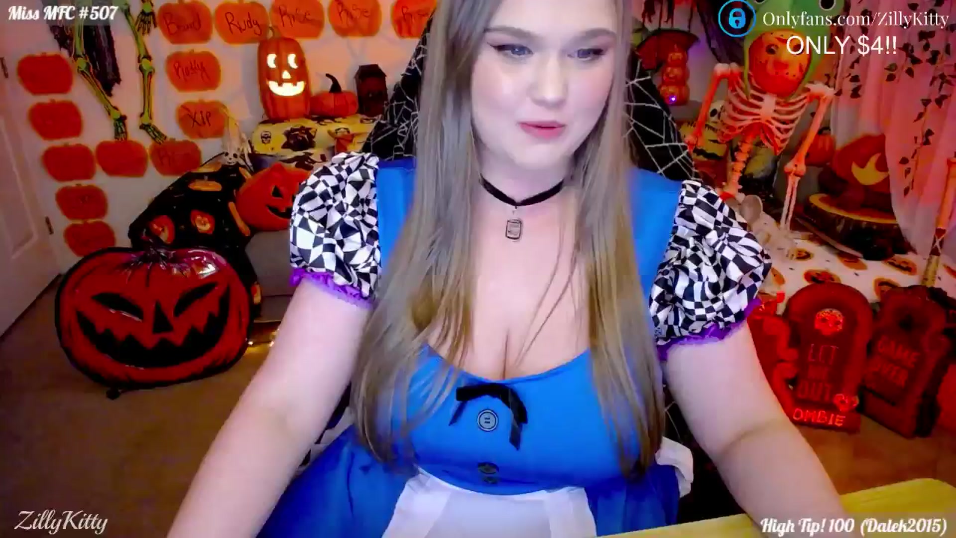 Gallery image thumbnail from ZillyKitty's myfreecams stream on, 10/15/2024, 24:28 image 11 of 20