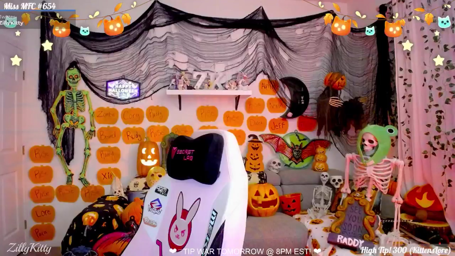 Gallery image thumbnail from ZillyKitty's myfreecams stream on, 10/26/2024, 24:32 image 19 of 20