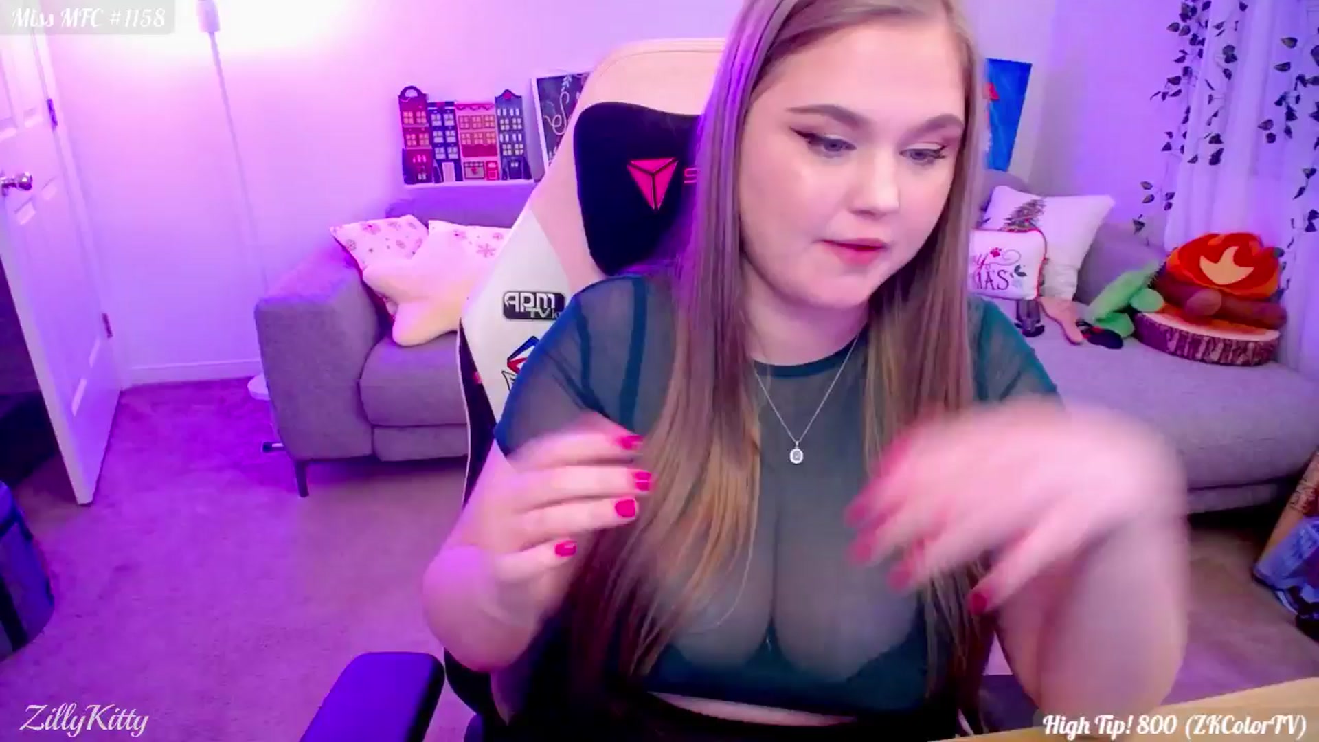 Gallery image thumbnail from ZillyKitty's myfreecams stream on, 11/16/2024, 02:53 image 10 of 20