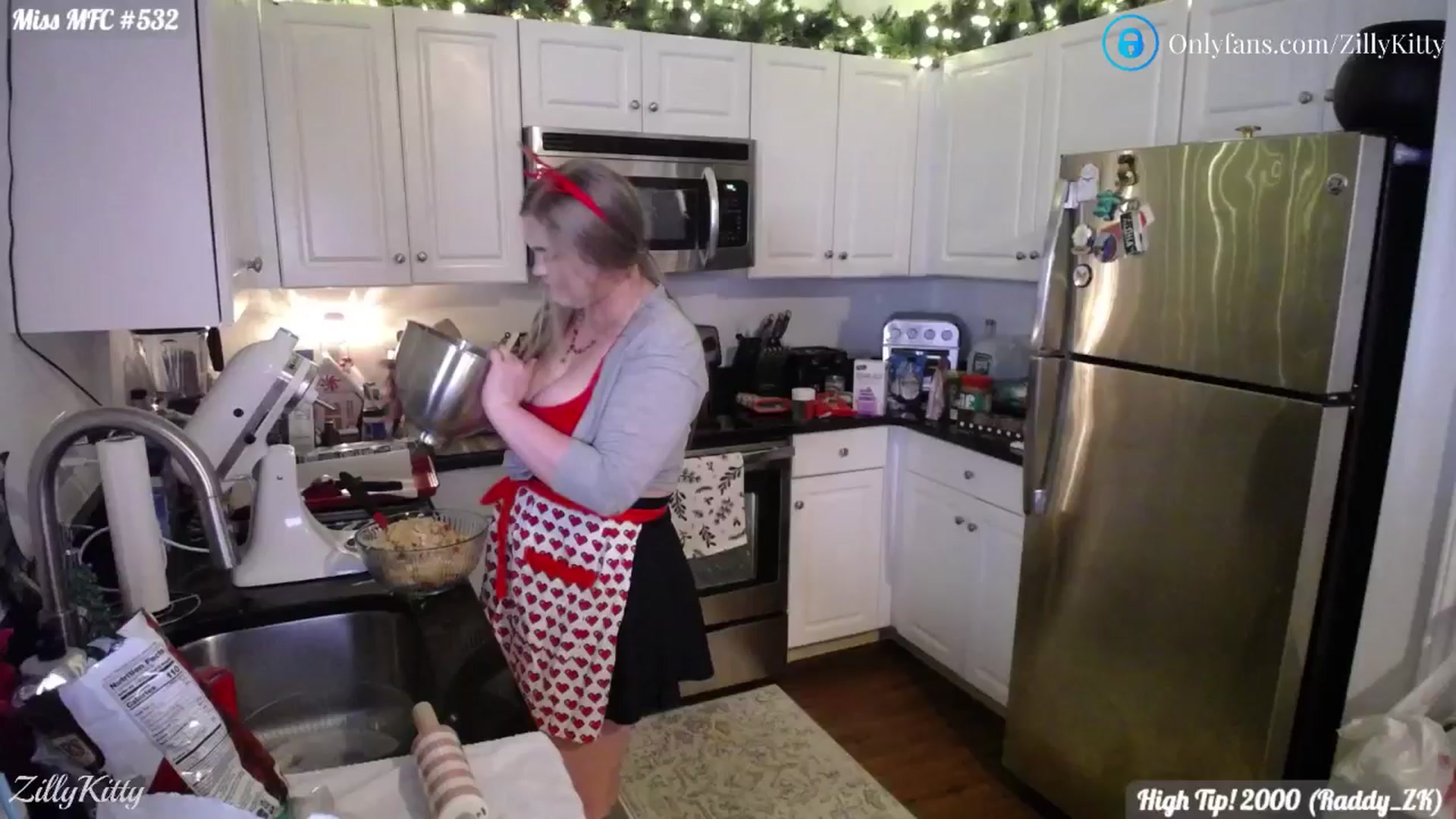 Gallery image thumbnail from ZillyKitty's myfreecams stream on, 12/21/2024, 03:06 image 11 of 20