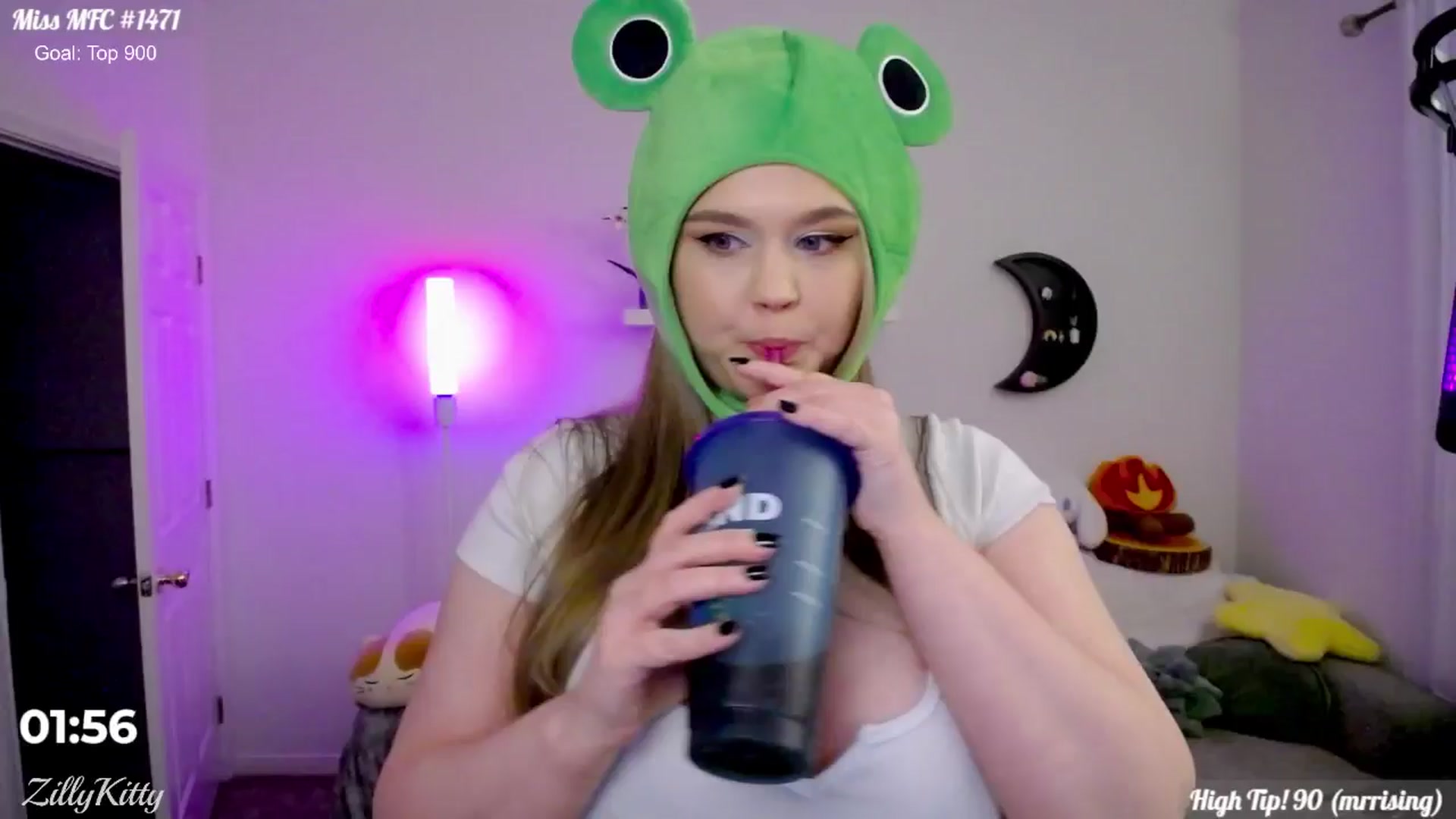 Gallery image thumbnail from ZillyKitty's myfreecams stream on, 01/26/2025, 24:11 image 5 of 20