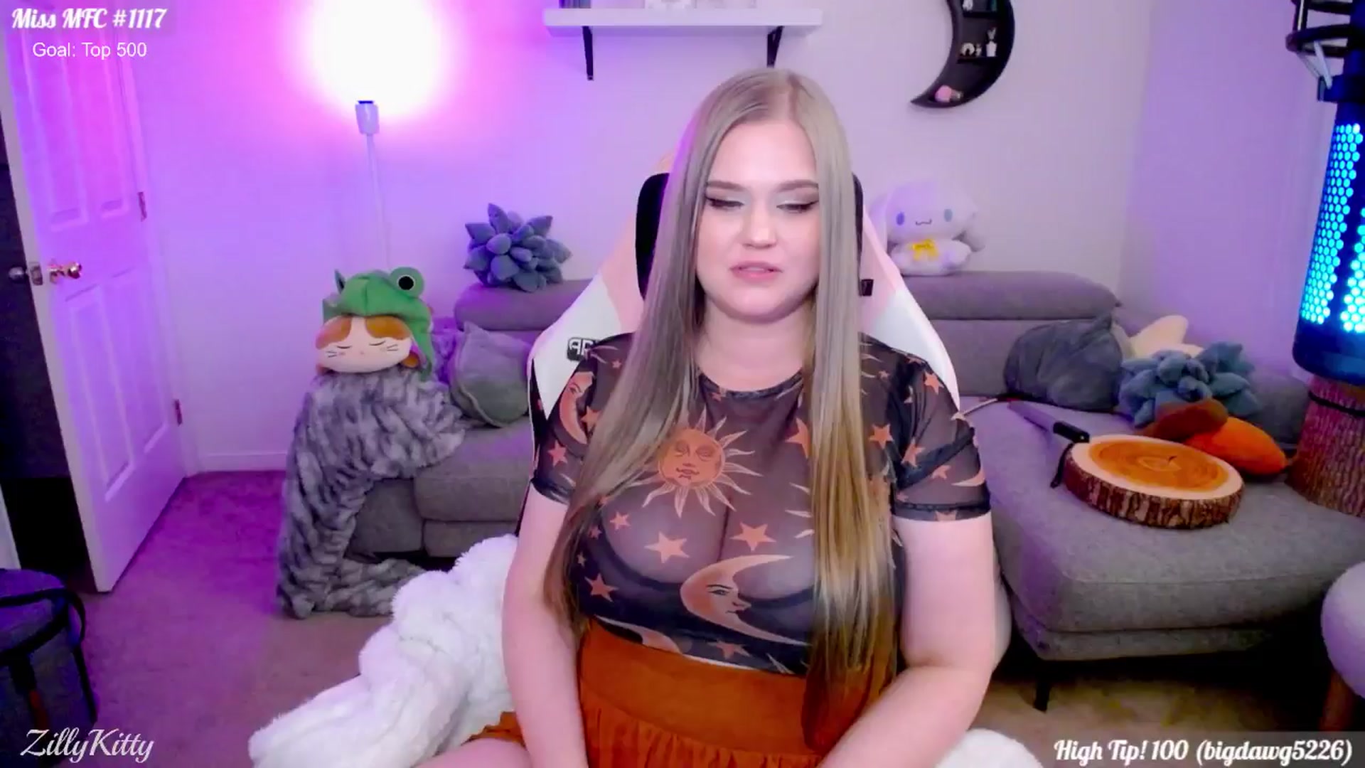 Gallery image thumbnail from ZillyKitty's myfreecams stream on, 01/31/2025, 24:39 image 18 of 20