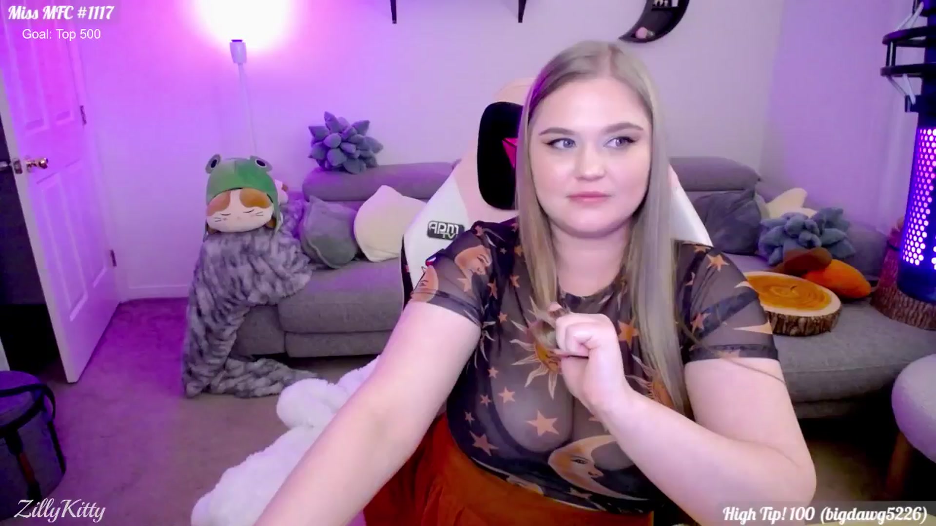 Gallery image thumbnail from ZillyKitty's myfreecams stream on, 01/31/2025, 24:39 image 13 of 20