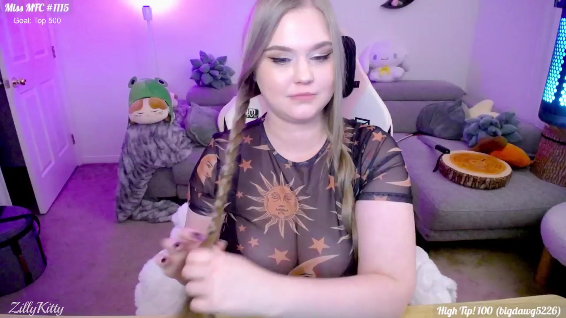 Gallery image thumbnail from ZillyKitty's myfreecams stream on, 01/31/2025, 24:39 image 16 of 20