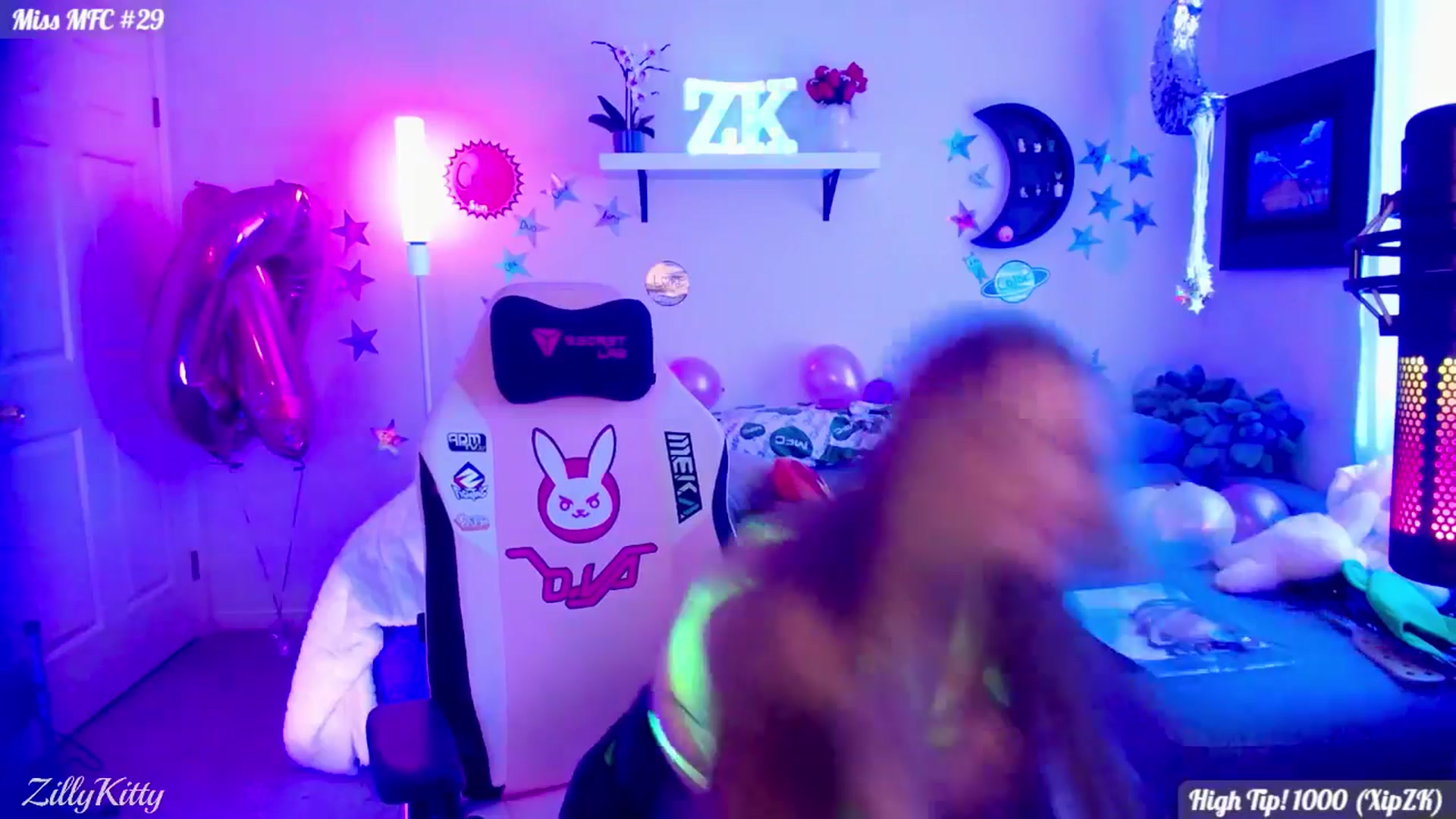 Gallery image thumbnail from ZillyKitty's myfreecams stream on, 07/06/2025, 24:16 image 20 of 20
