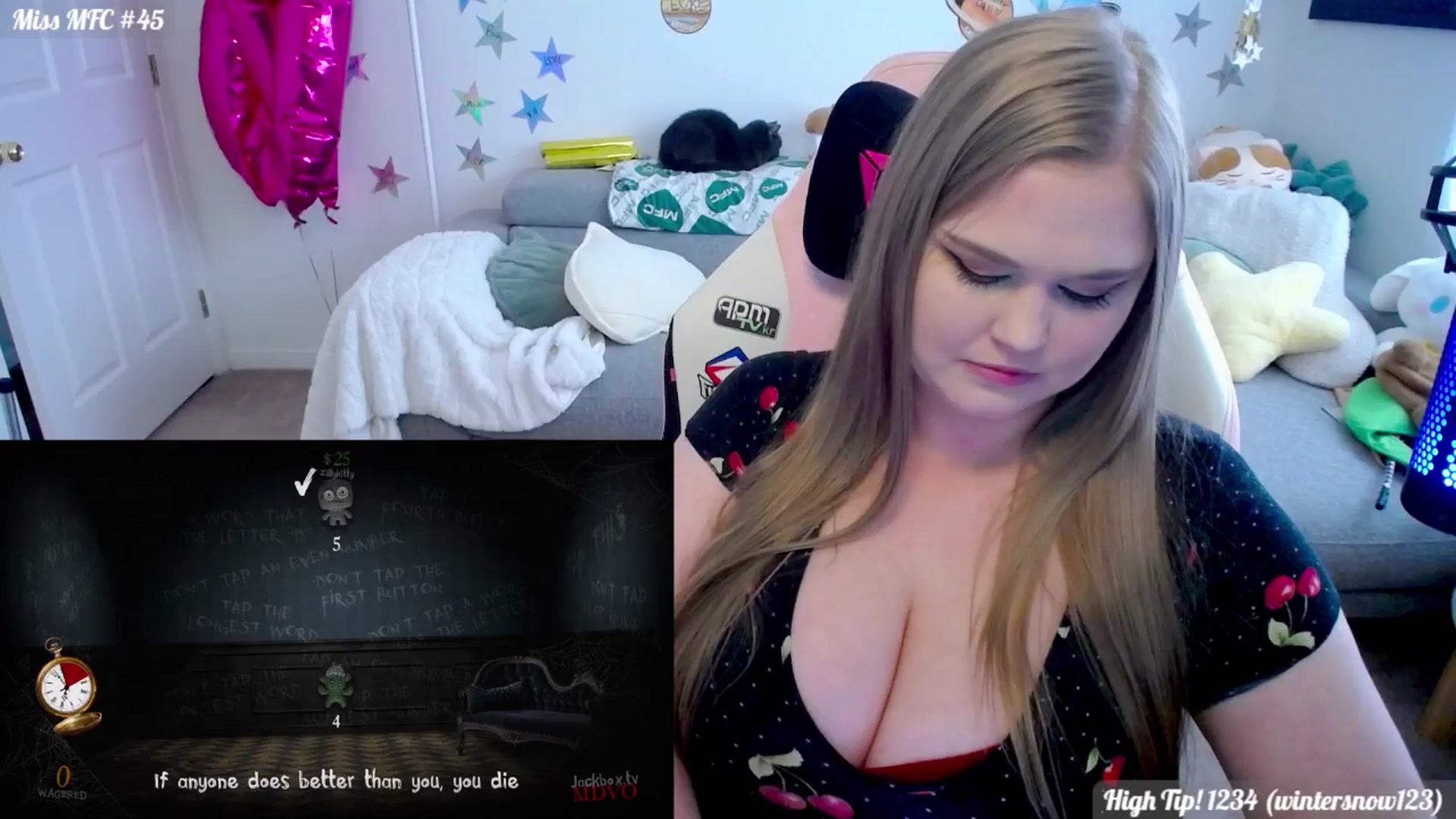 Gallery image thumbnail from ZillyKitty's myfreecams stream on, 07/16/2025, 24:20 image 12 of 20