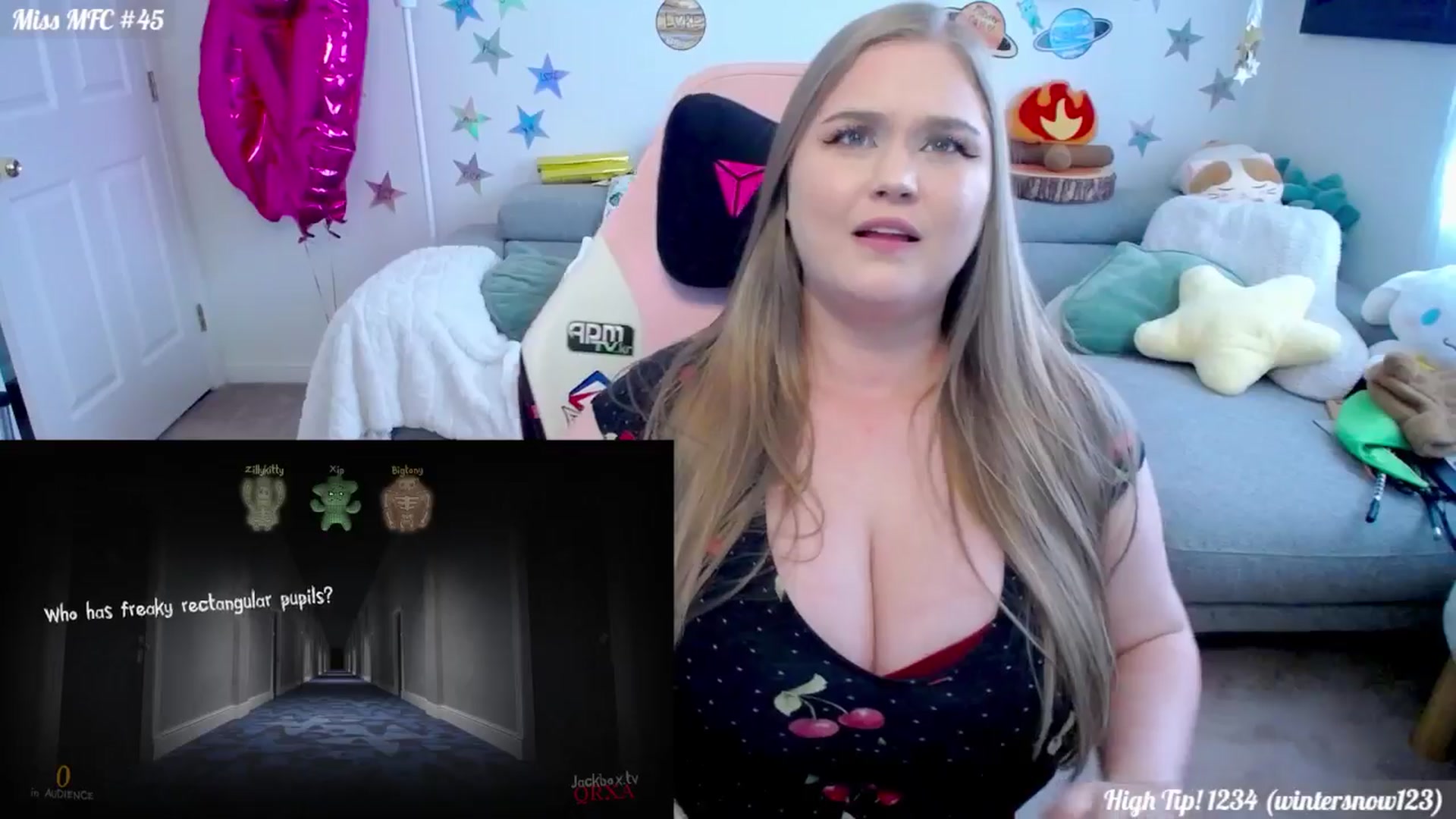 Gallery image thumbnail from ZillyKitty's myfreecams stream on, 07/16/2025, 24:20 image 14 of 20