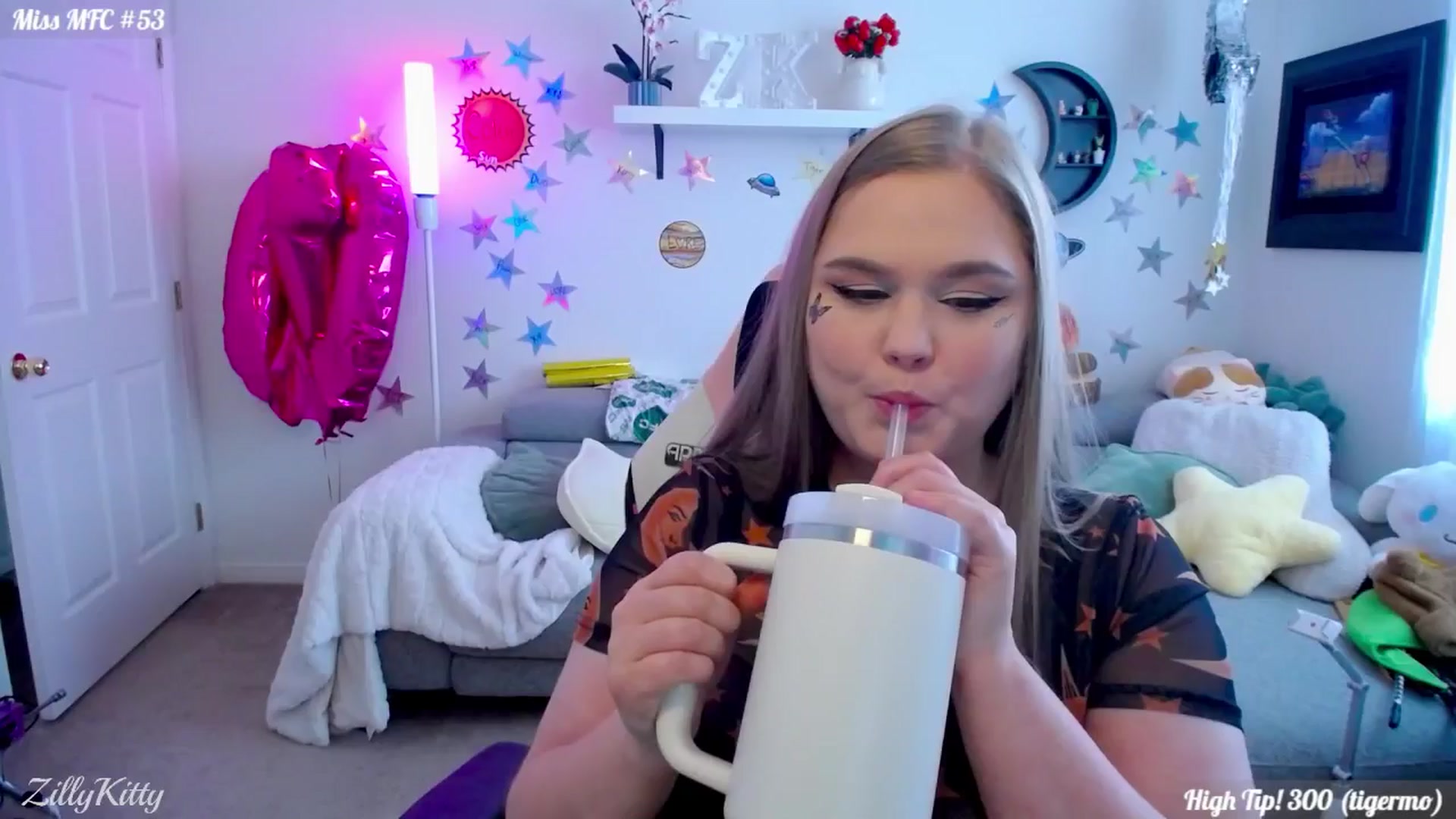 Gallery image thumbnail from ZillyKitty's myfreecams stream on, 07/16/2025, 22:12 image 1 of 20
