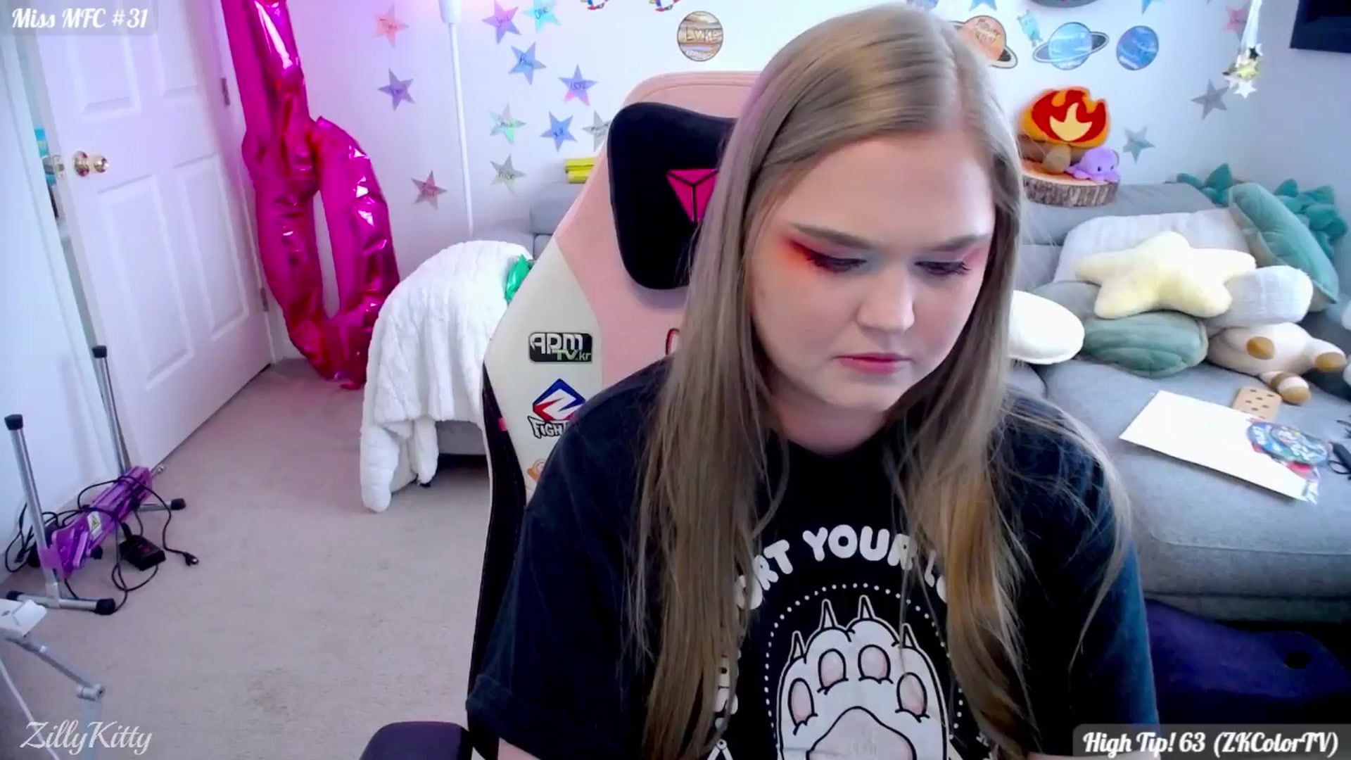 Gallery image thumbnail from ZillyKitty's myfreecams stream on, 07/25/2025, 22:07 image 11 of 20