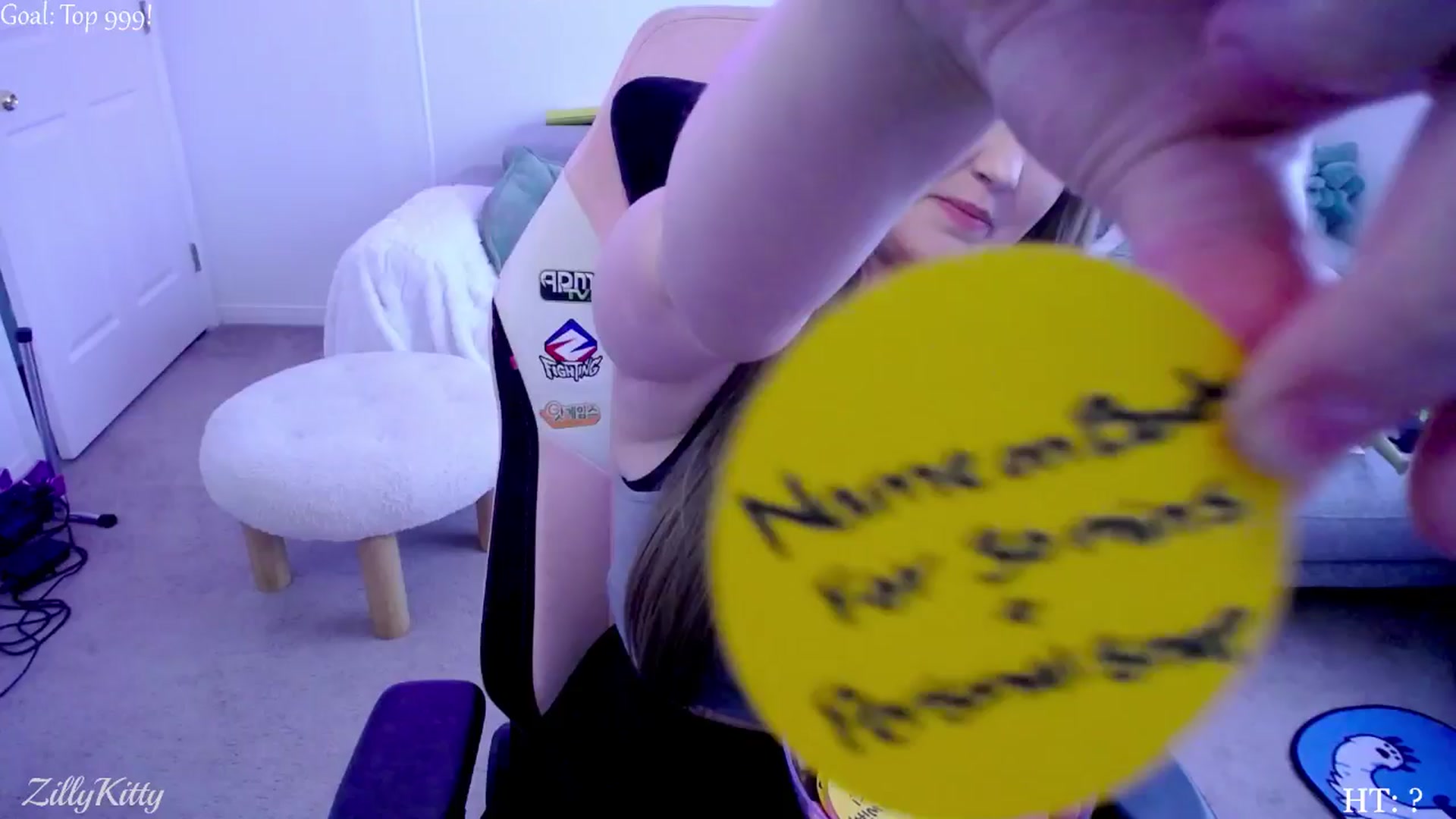 Gallery image thumbnail from ZillyKitty's myfreecams stream on, 08/14/2025, 22:51 image 4 of 20