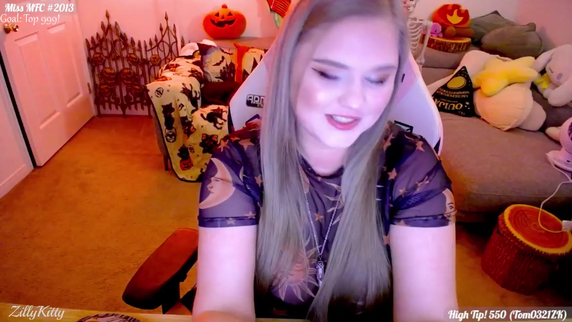 Gallery image thumbnail from ZillyKitty's myfreecams stream on, 09/25/2025, 02:24 image 12 of 20