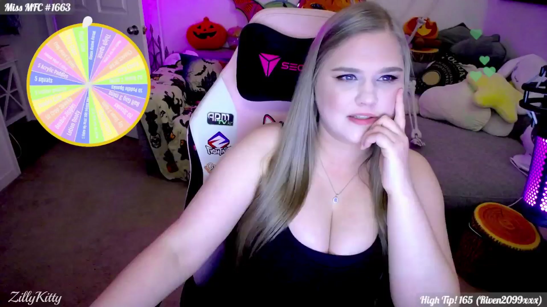 Gallery image thumbnail from ZillyKitty's myfreecams stream on, 09/27/2025, 01:37 image 5 of 20