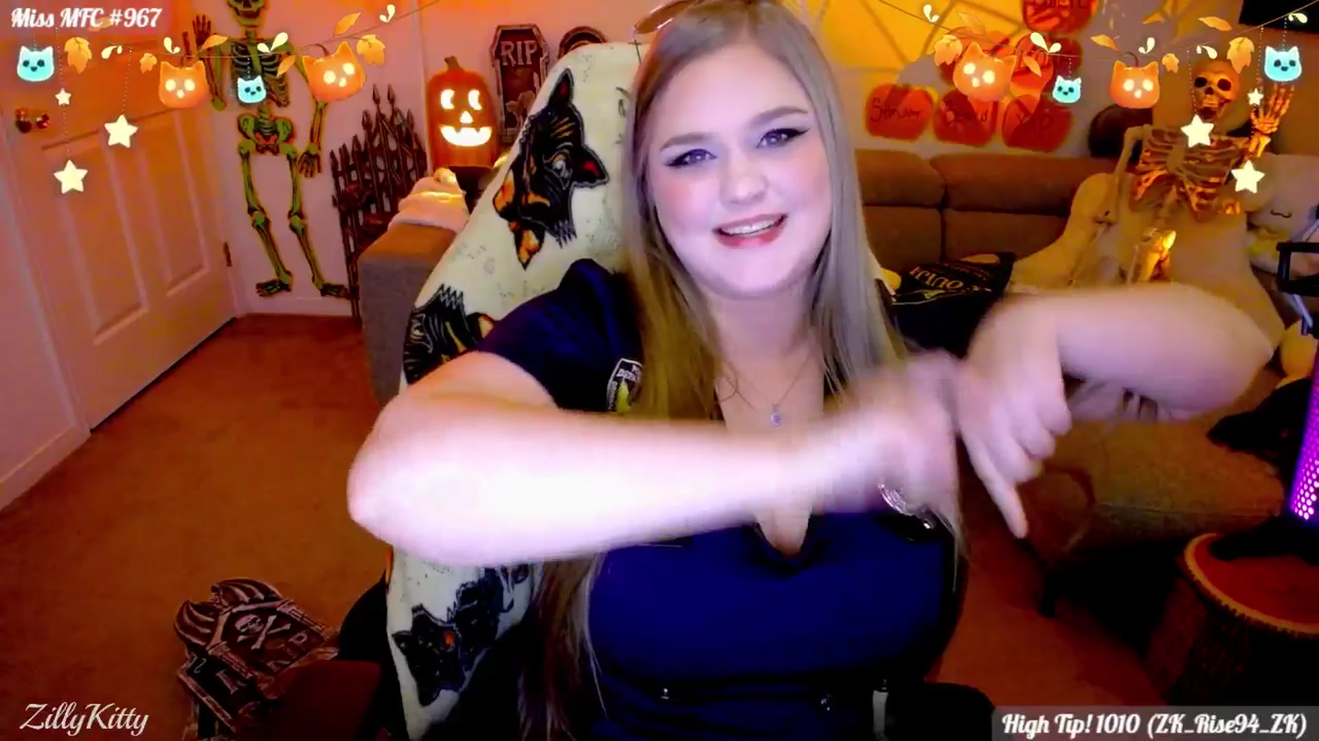 Gallery image thumbnail from ZillyKitty's myfreecams stream on, 10/15/2025, 24:06 image 18 of 20