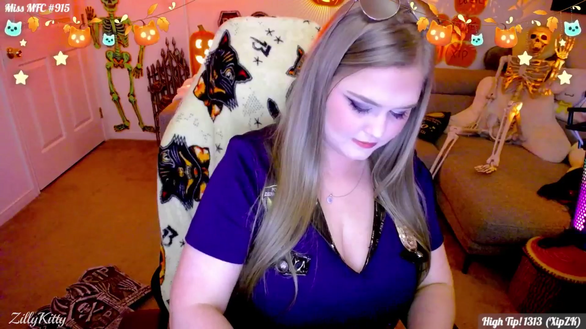Gallery image thumbnail from ZillyKitty's myfreecams stream on, 10/15/2025, 24:06 image 20 of 20