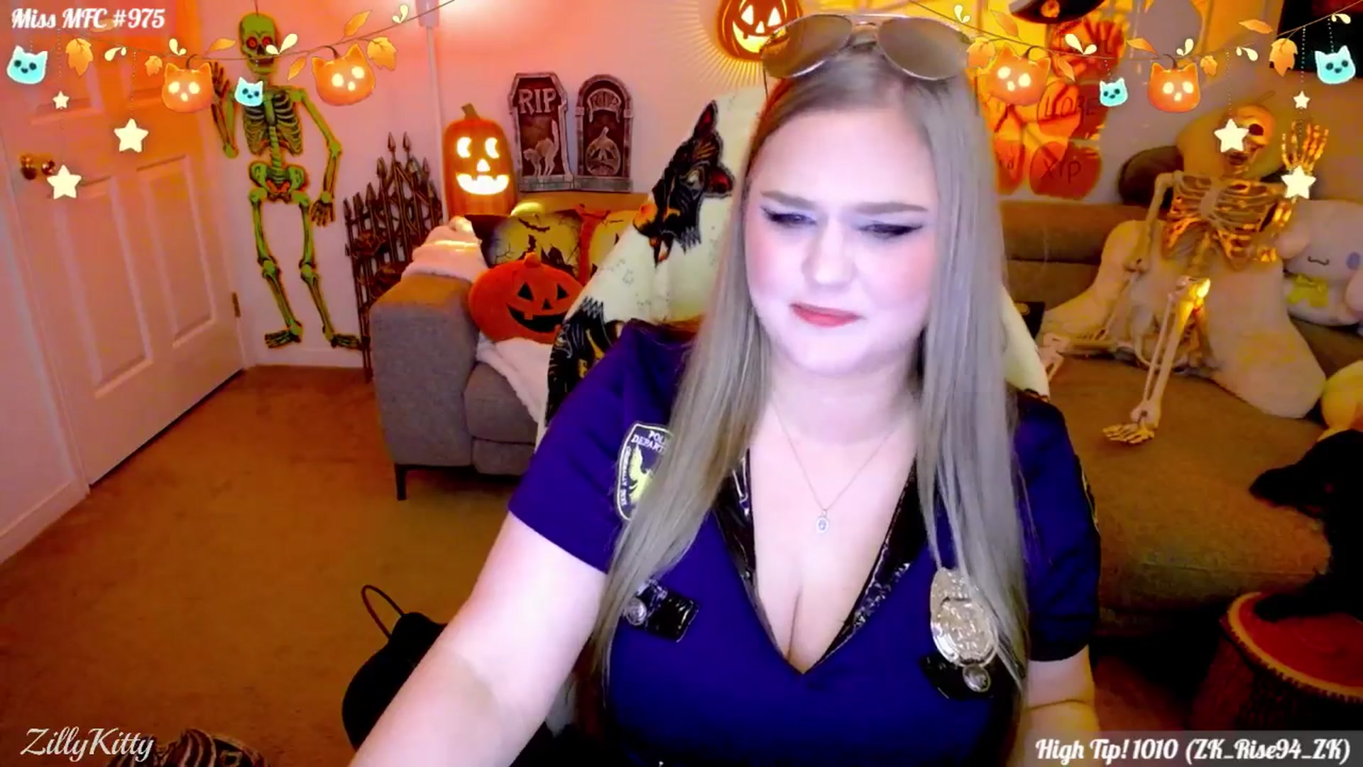 Gallery image thumbnail from ZillyKitty's myfreecams stream on, 10/15/2025, 24:06 image 7 of 20