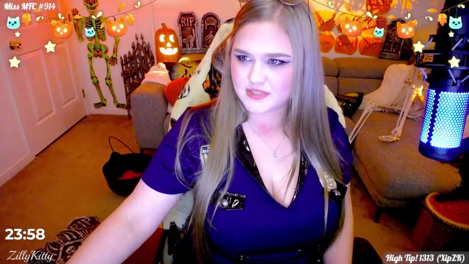 Gallery image thumbnail from ZillyKitty's myfreecams stream on, 10/15/2025, 02:05 image 7 of 20