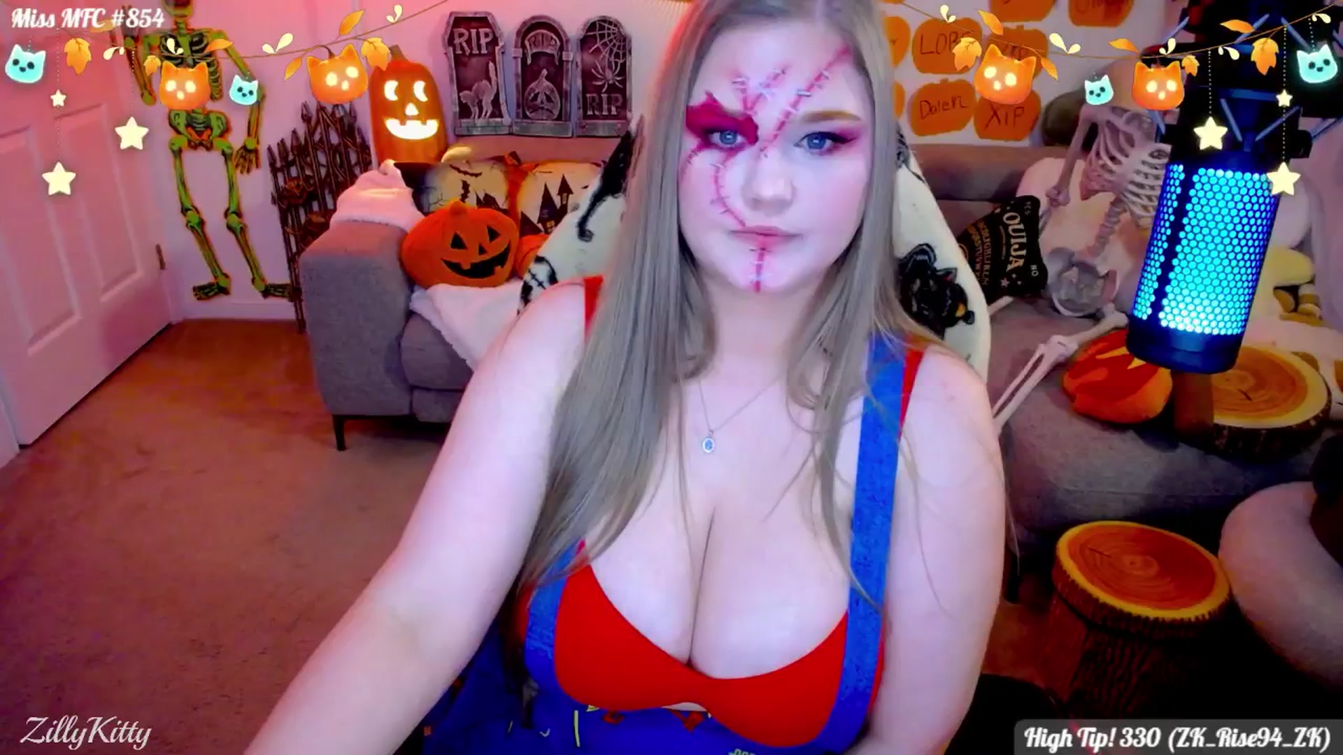 Gallery image thumbnail from ZillyKitty's myfreecams stream on, 10/22/2025, 02:14 image 15 of 20
