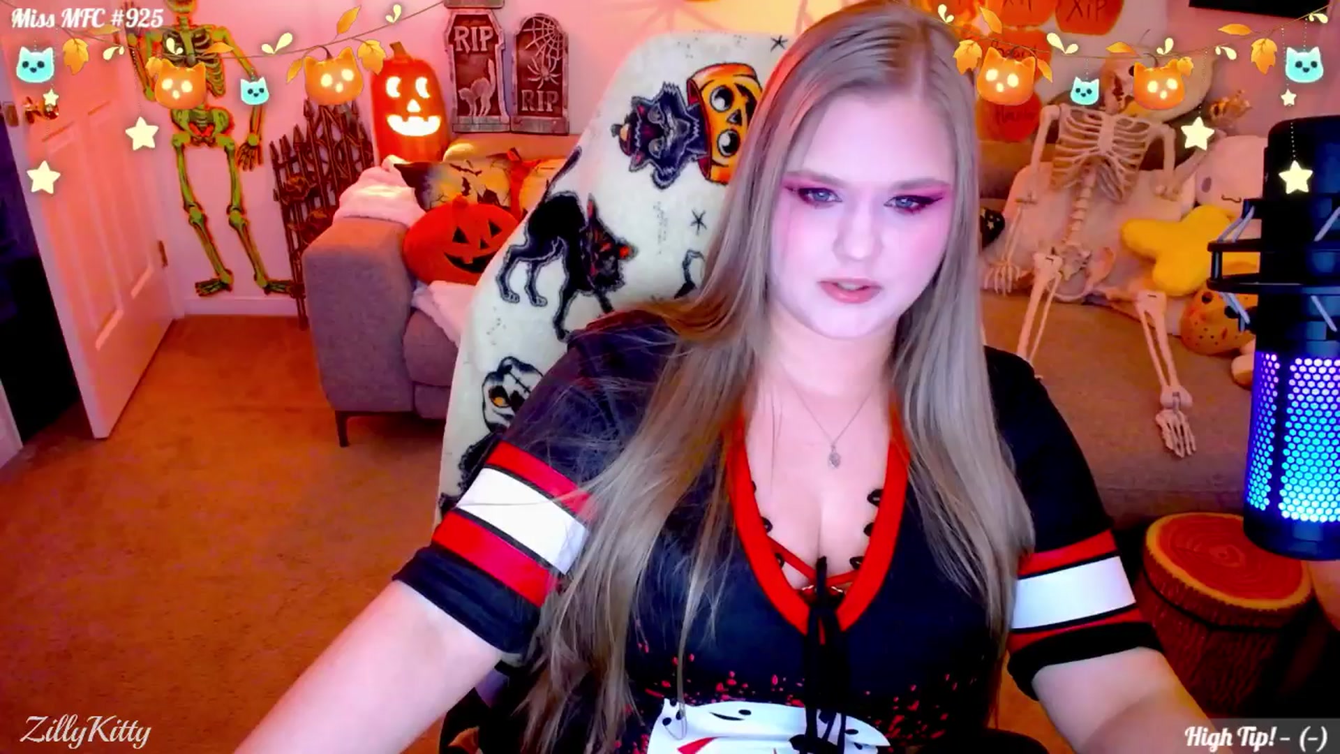Gallery image thumbnail from ZillyKitty's myfreecams stream on, 10/24/2025, 24:03 image 1 of 20