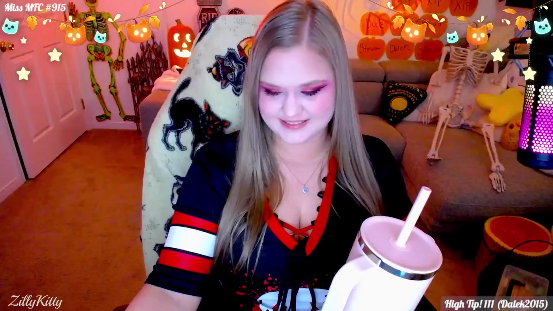 Gallery image thumbnail from ZillyKitty's myfreecams stream on, 10/24/2025, 24:03 image 13 of 20