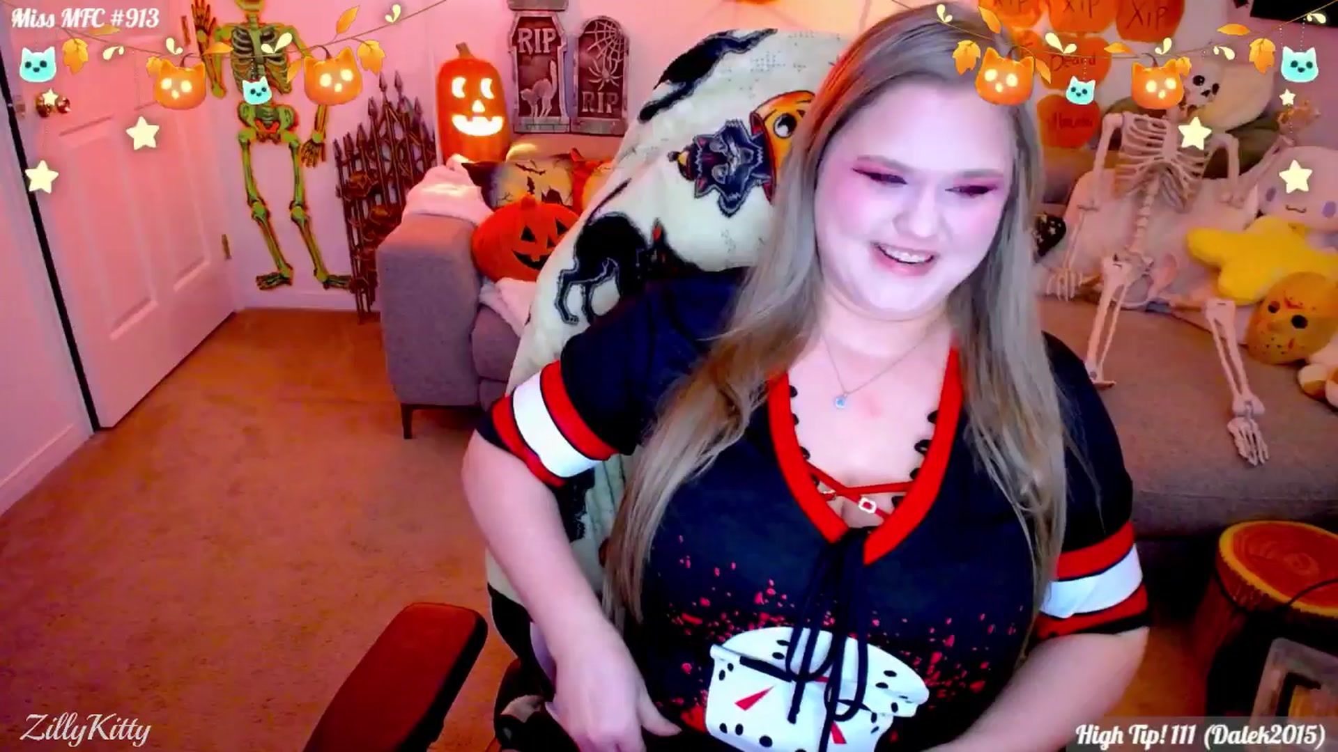Gallery image thumbnail from ZillyKitty's myfreecams stream on, 10/24/2025, 24:46 image 9 of 20