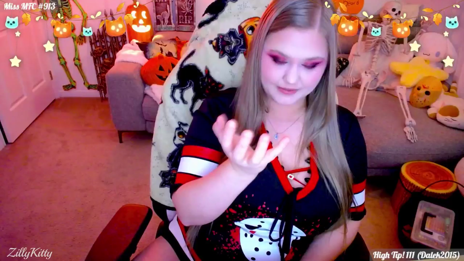Gallery image thumbnail from ZillyKitty's myfreecams stream on, 10/24/2025, 24:46 image 13 of 20