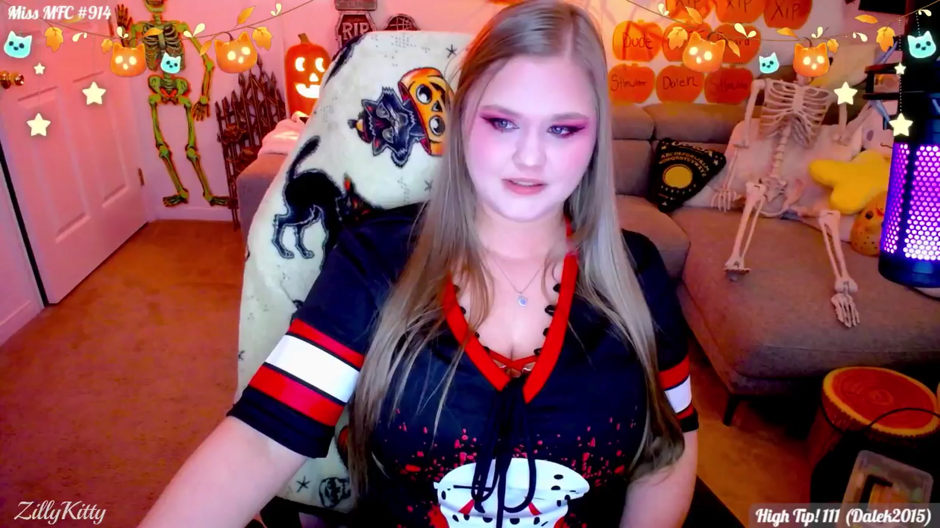 Gallery image thumbnail from ZillyKitty's myfreecams stream on, 10/24/2025, 24:46 image 1 of 20