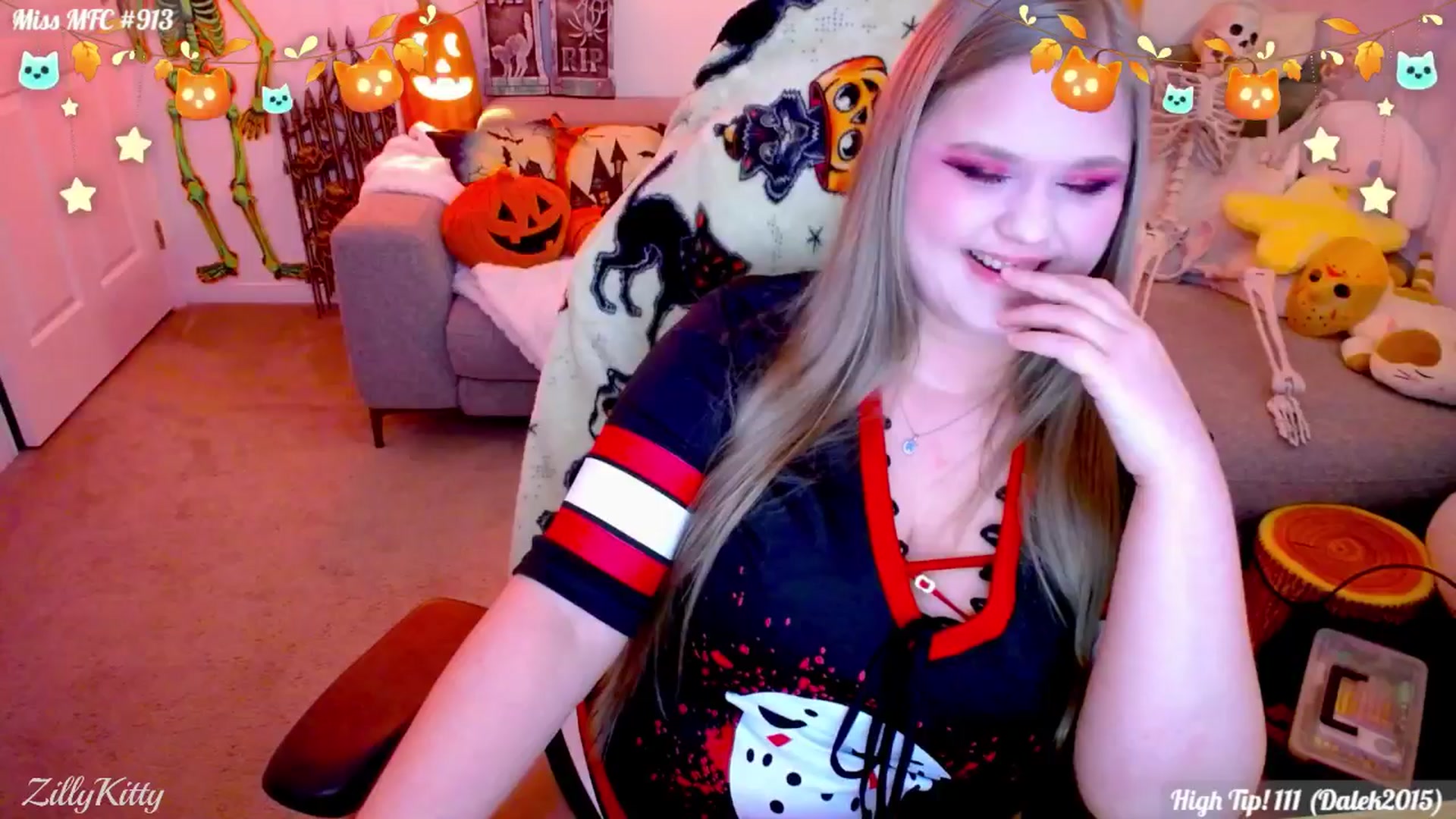 Gallery image thumbnail from ZillyKitty's myfreecams stream on, 10/24/2025, 24:46 image 12 of 20