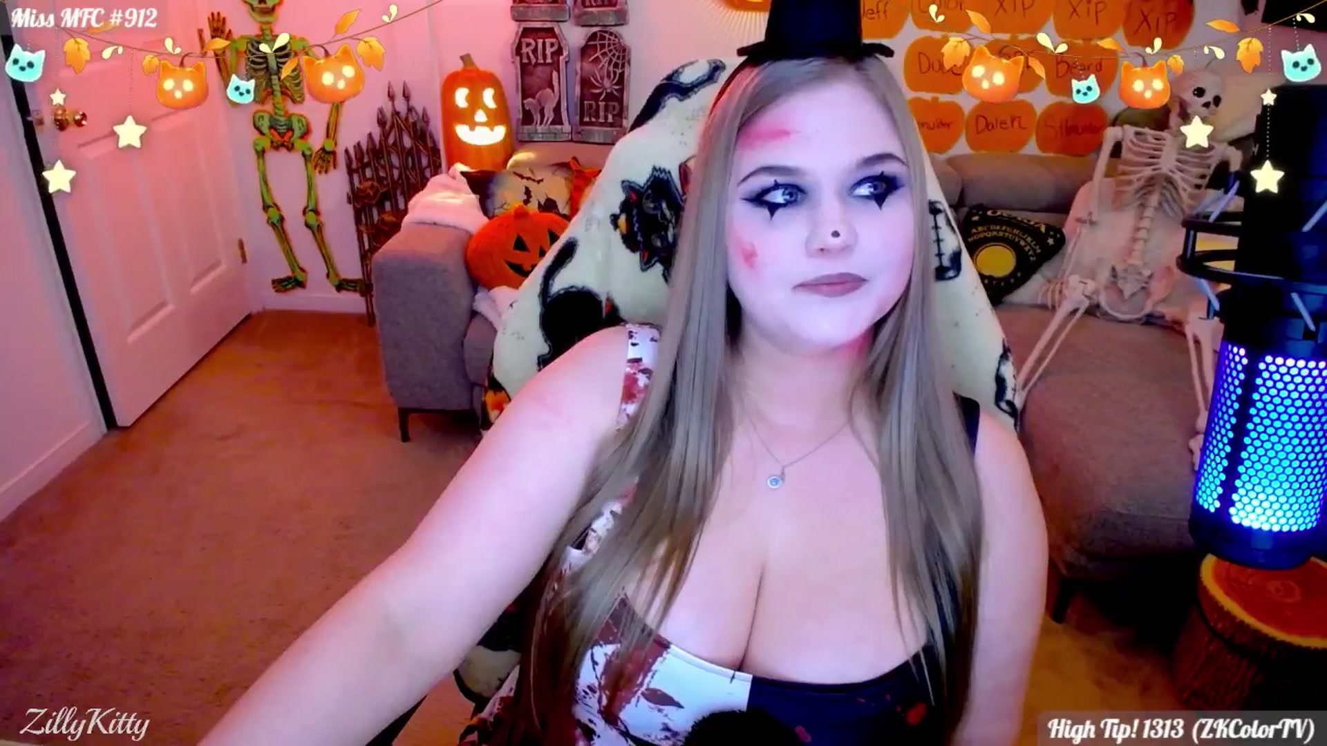 Gallery image thumbnail from ZillyKitty's myfreecams stream on, 10/25/2025, 02:29 image 7 of 20