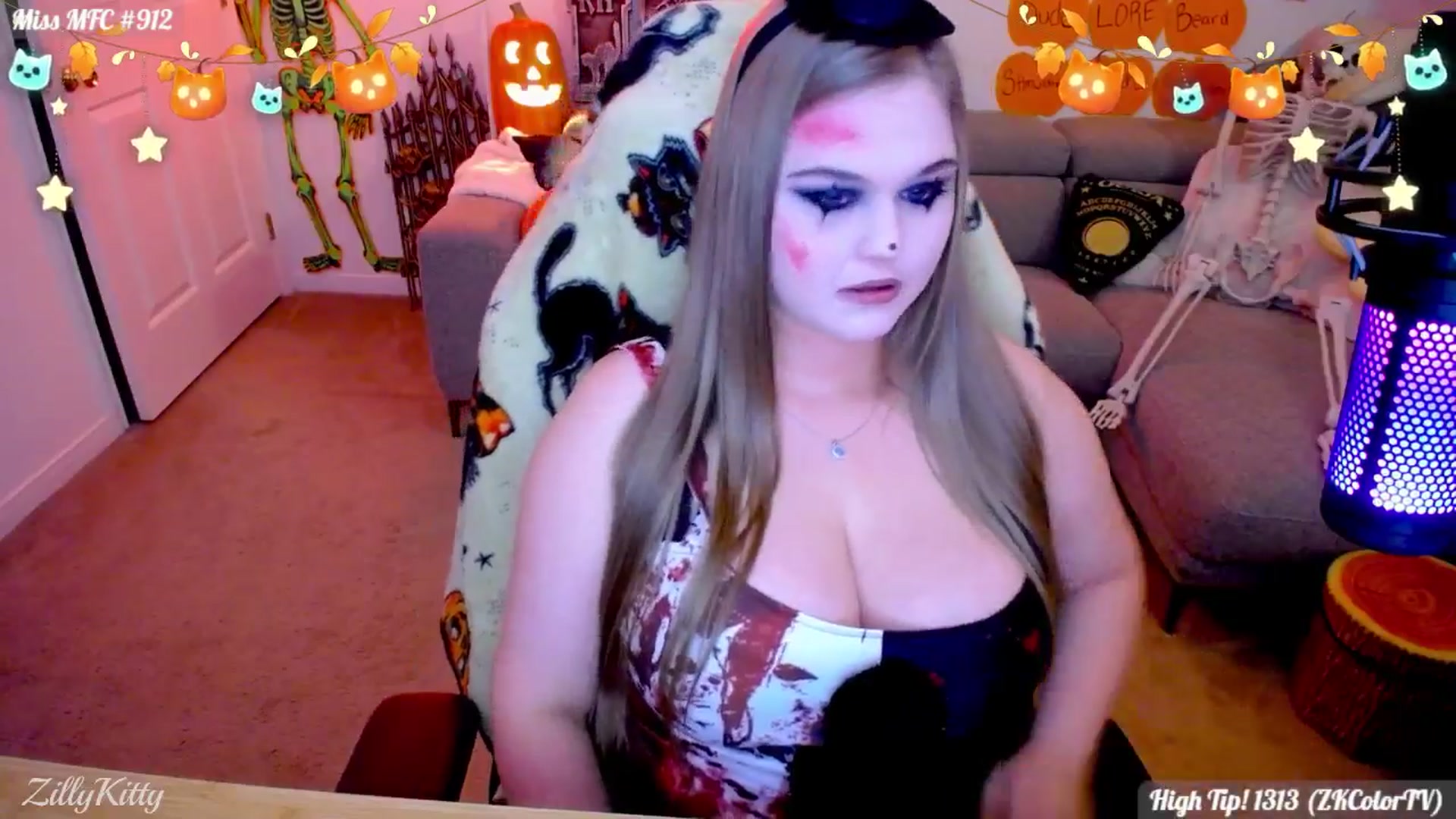 Gallery image thumbnail from ZillyKitty's myfreecams stream on, 10/25/2025, 02:29 image 10 of 20