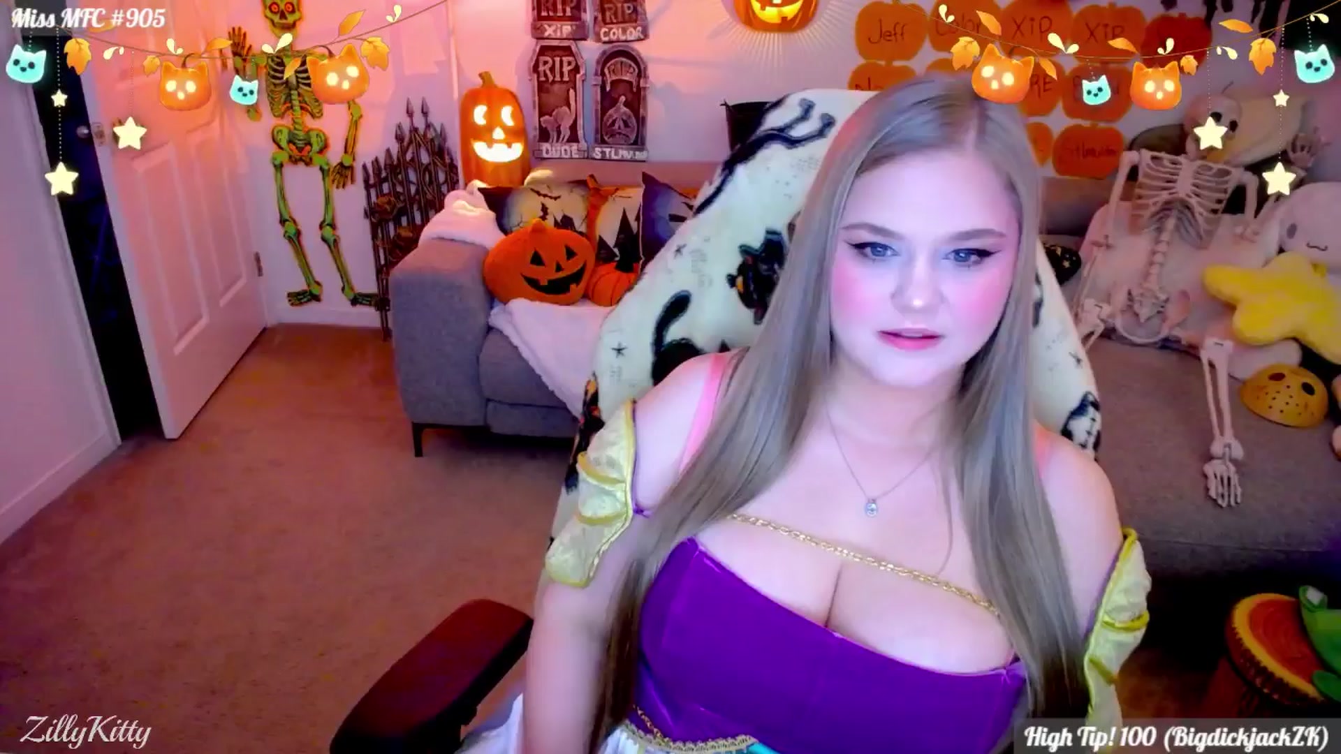 Gallery image thumbnail from ZillyKitty's myfreecams stream on, 10/26/2025, 02:22 image 3 of 20